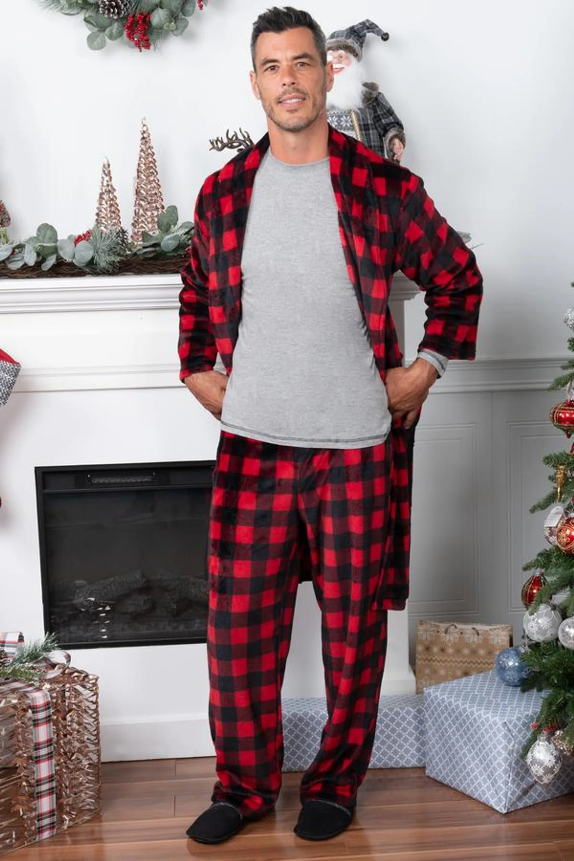 Super soft plush pyjama pants, red plaid