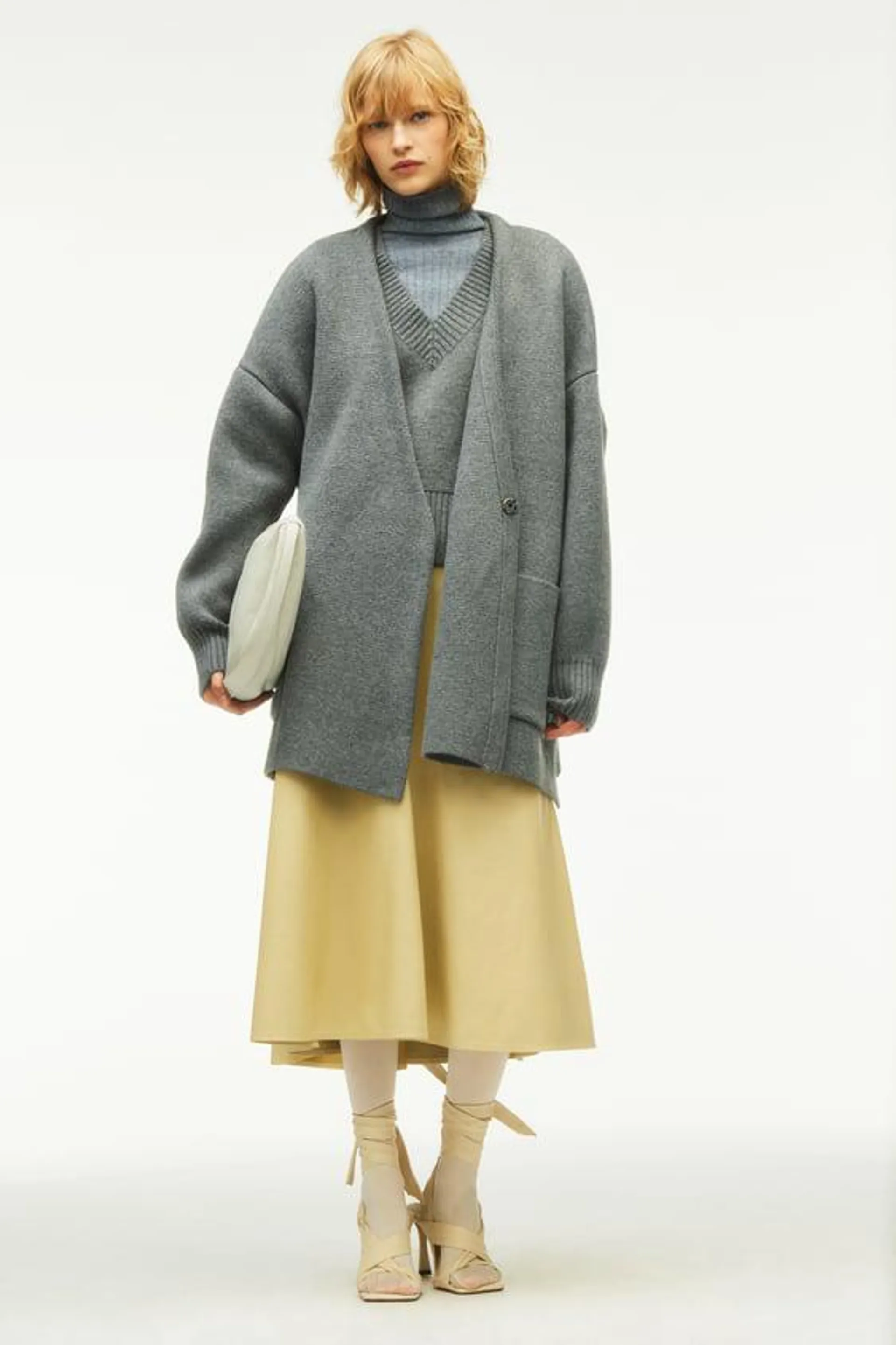 OVERSIZED KNIT COAT LIMITED EDITION