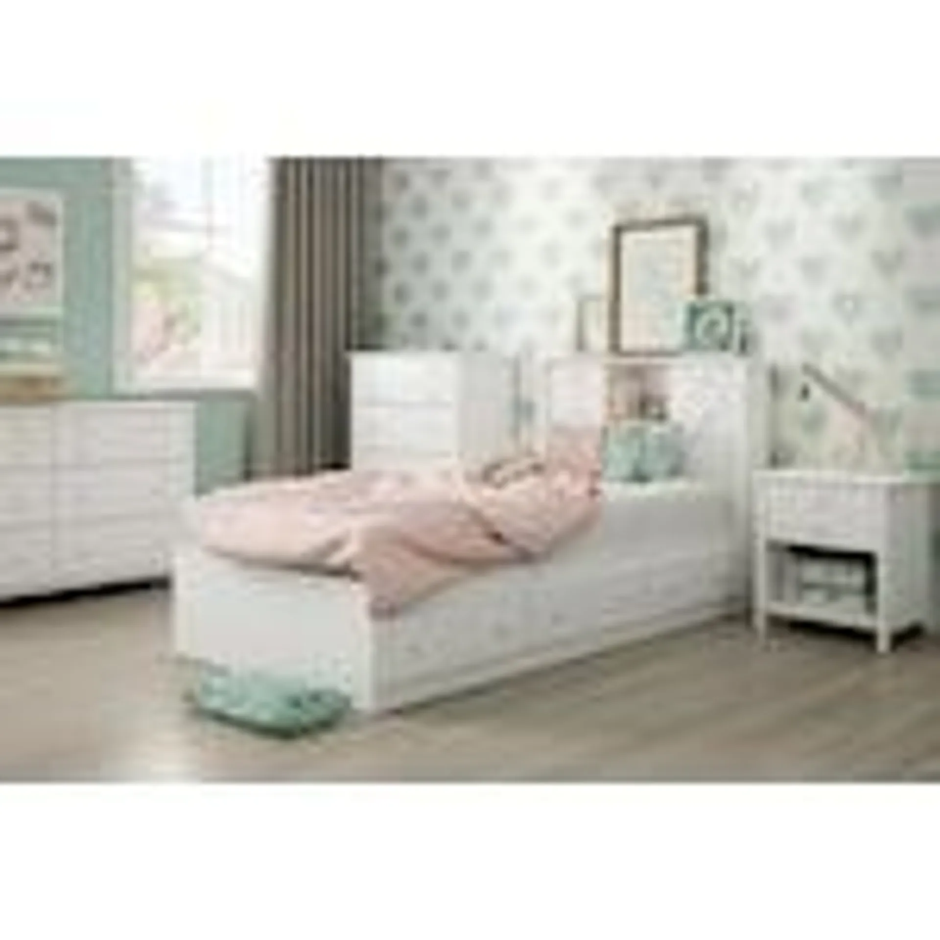 Little Smileys 40.5 in. x 76.5 in. x 14.75 in. Twin Mates Bed with 3 Drawers in Pure White