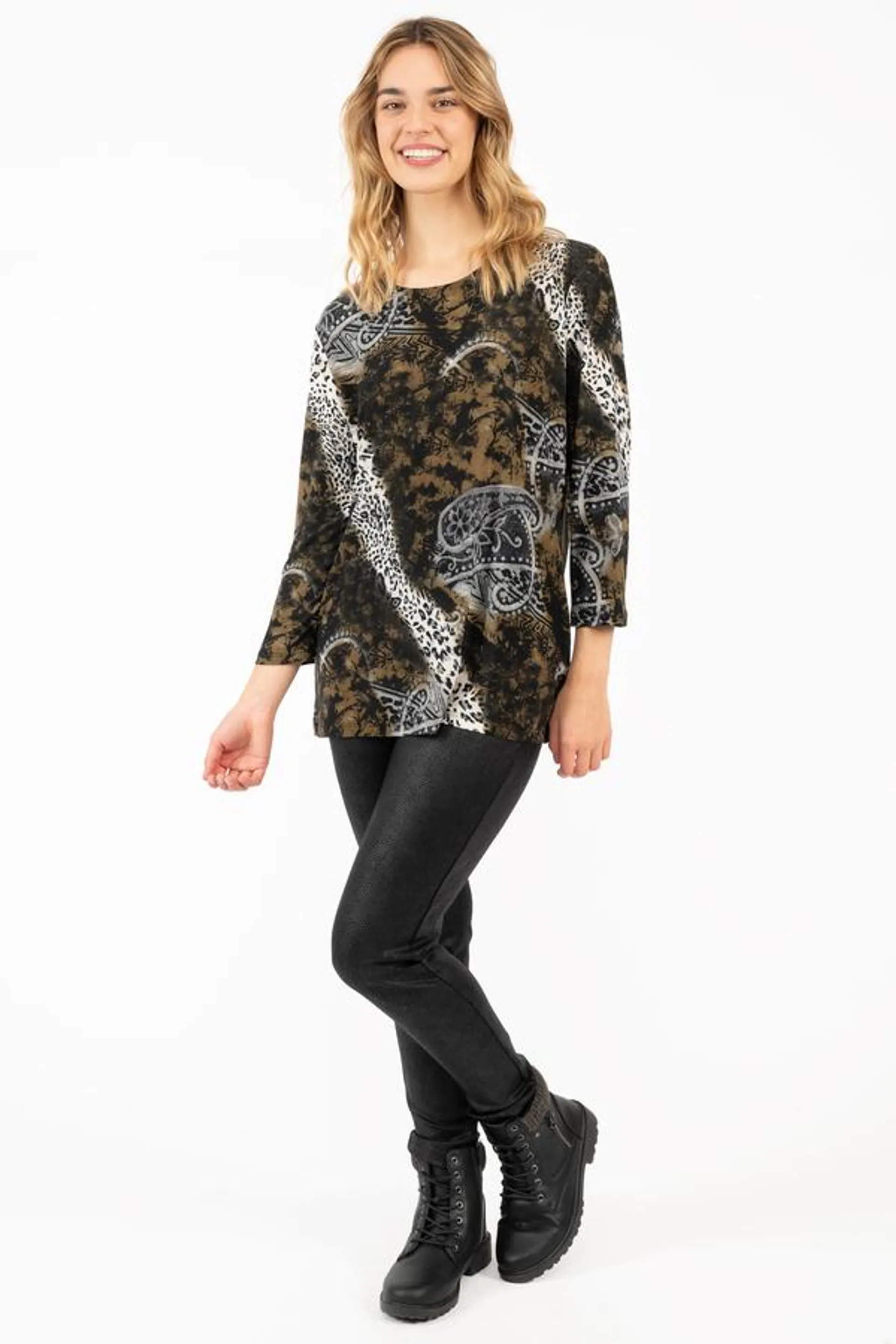 Wide neck printed top with 3/4 sleeves - Animal paisley