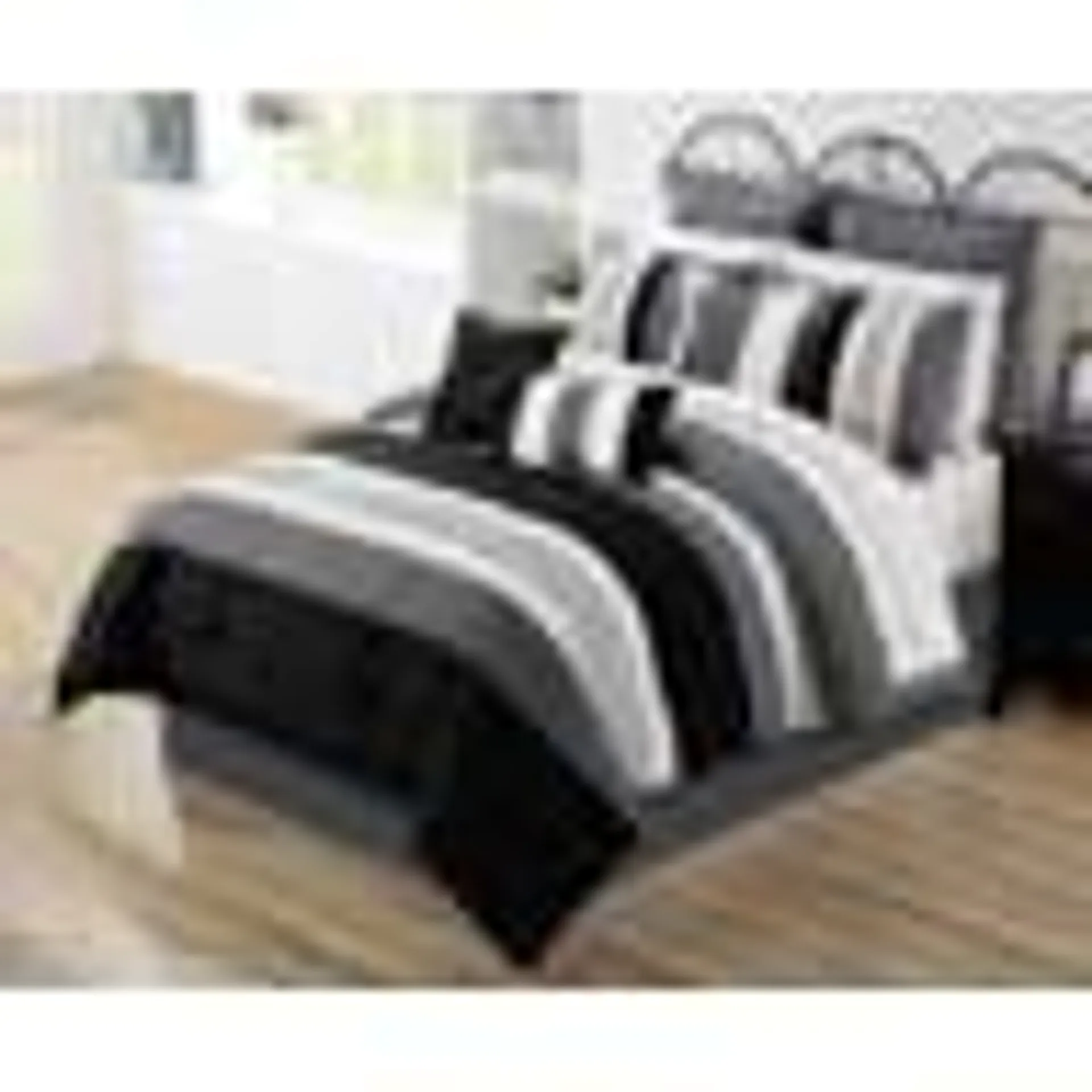 Wov Ring Stitch Striped Comforter Set