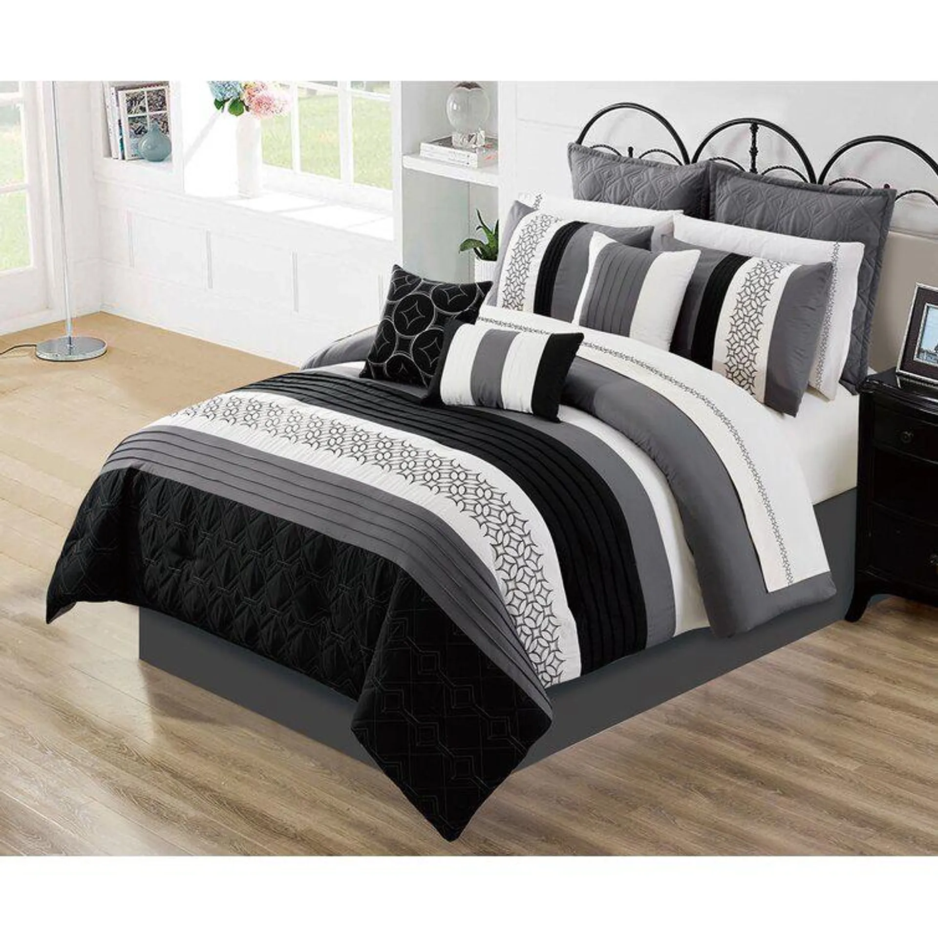 Deundria Black/White/Grey Microfiber Reversible 7 Piece Comforter Set
