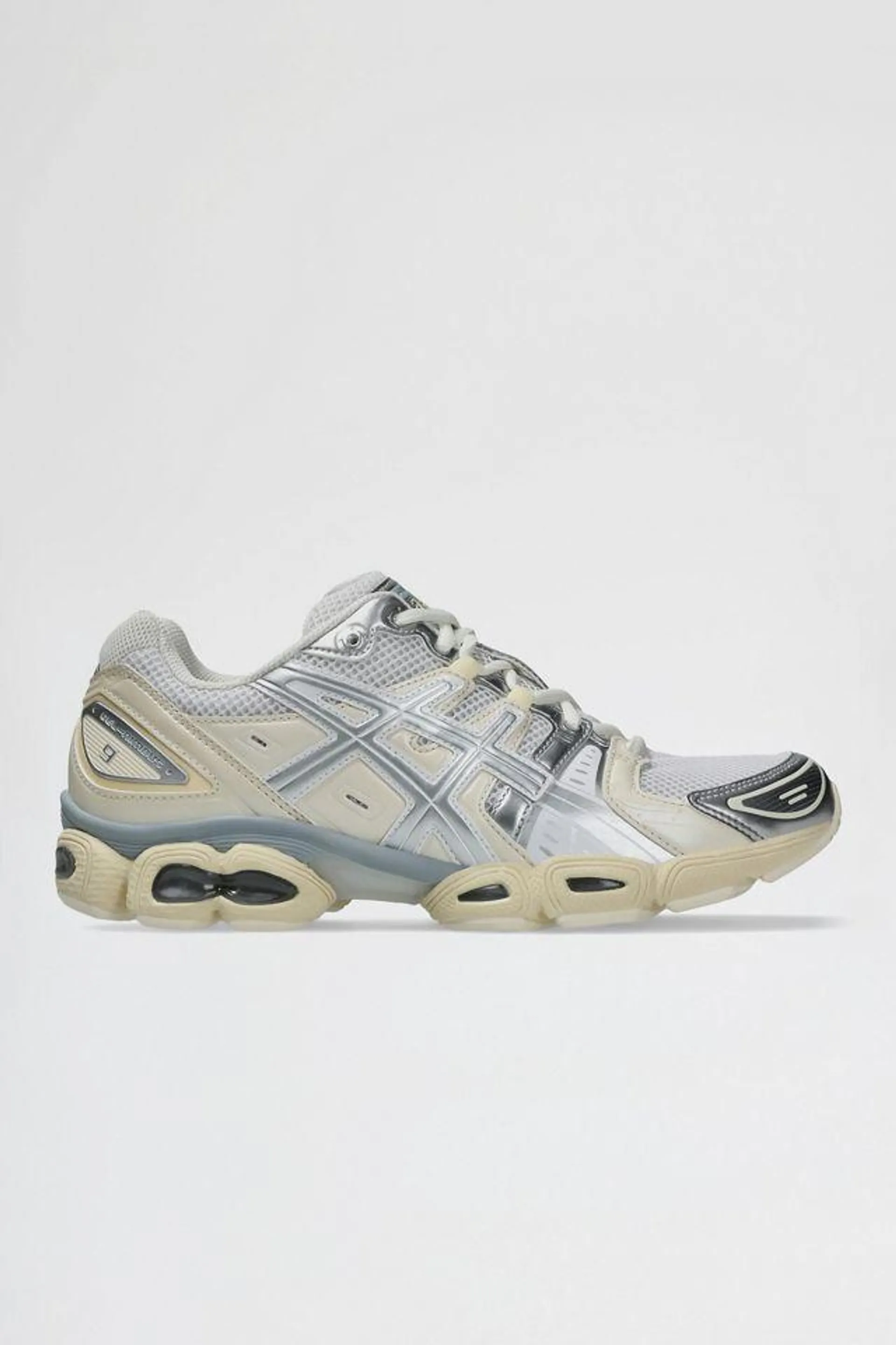 ASICS GEL-Nimbus 9 Sportstyle Sneakers