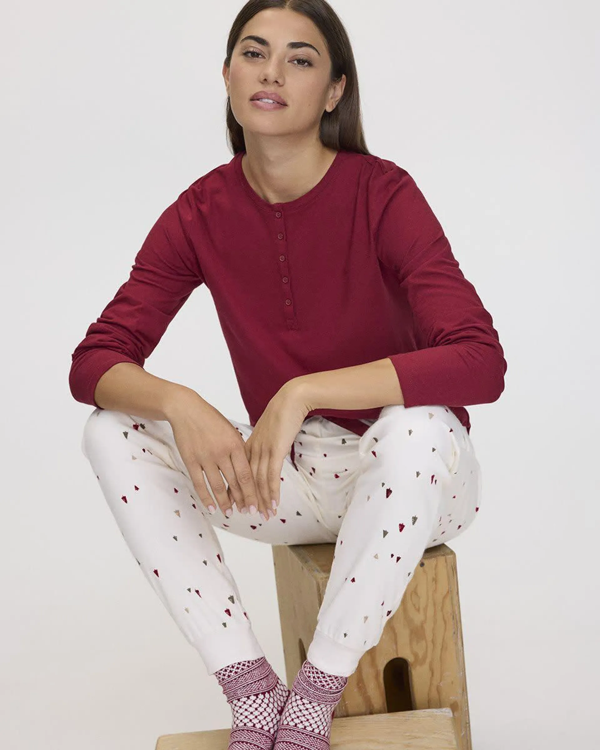 Long-Sleeve Top and Flannel Jogger Pyjama Set