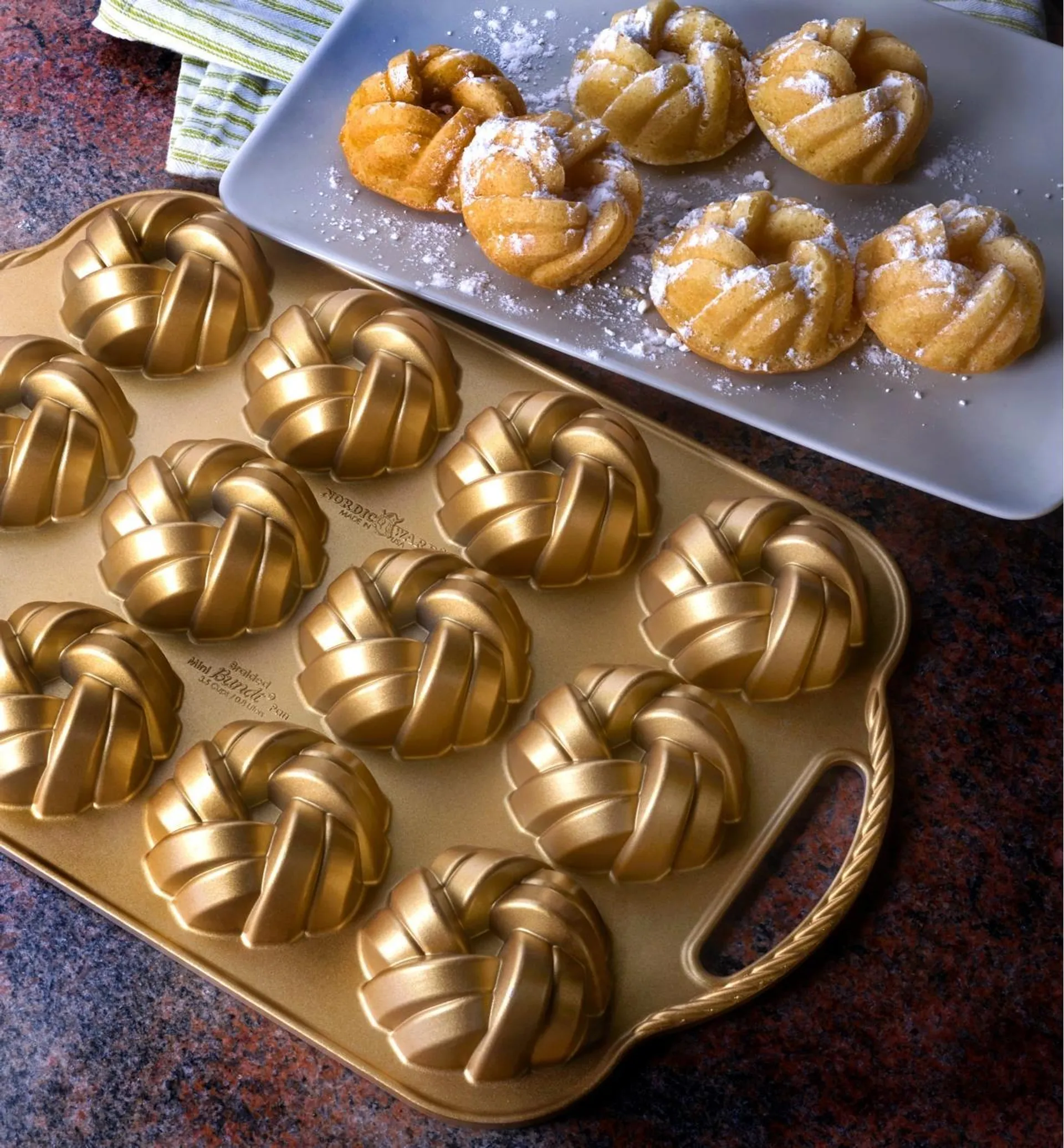 Mini Bundt Pan