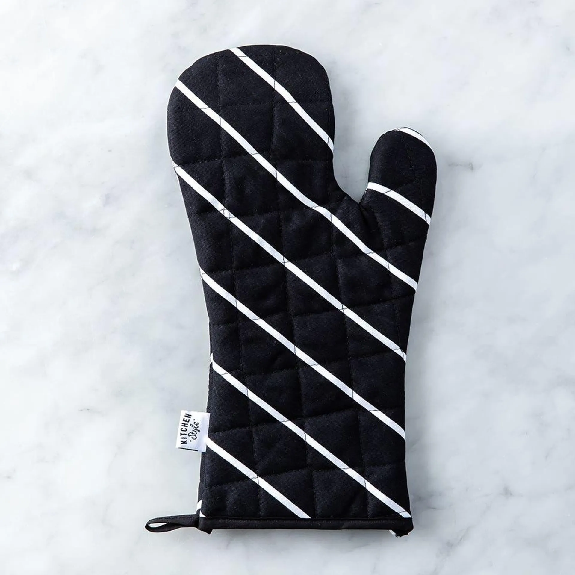 Kitchen Style Printed 'Butcher Stripe' Oven Mitt (Black)