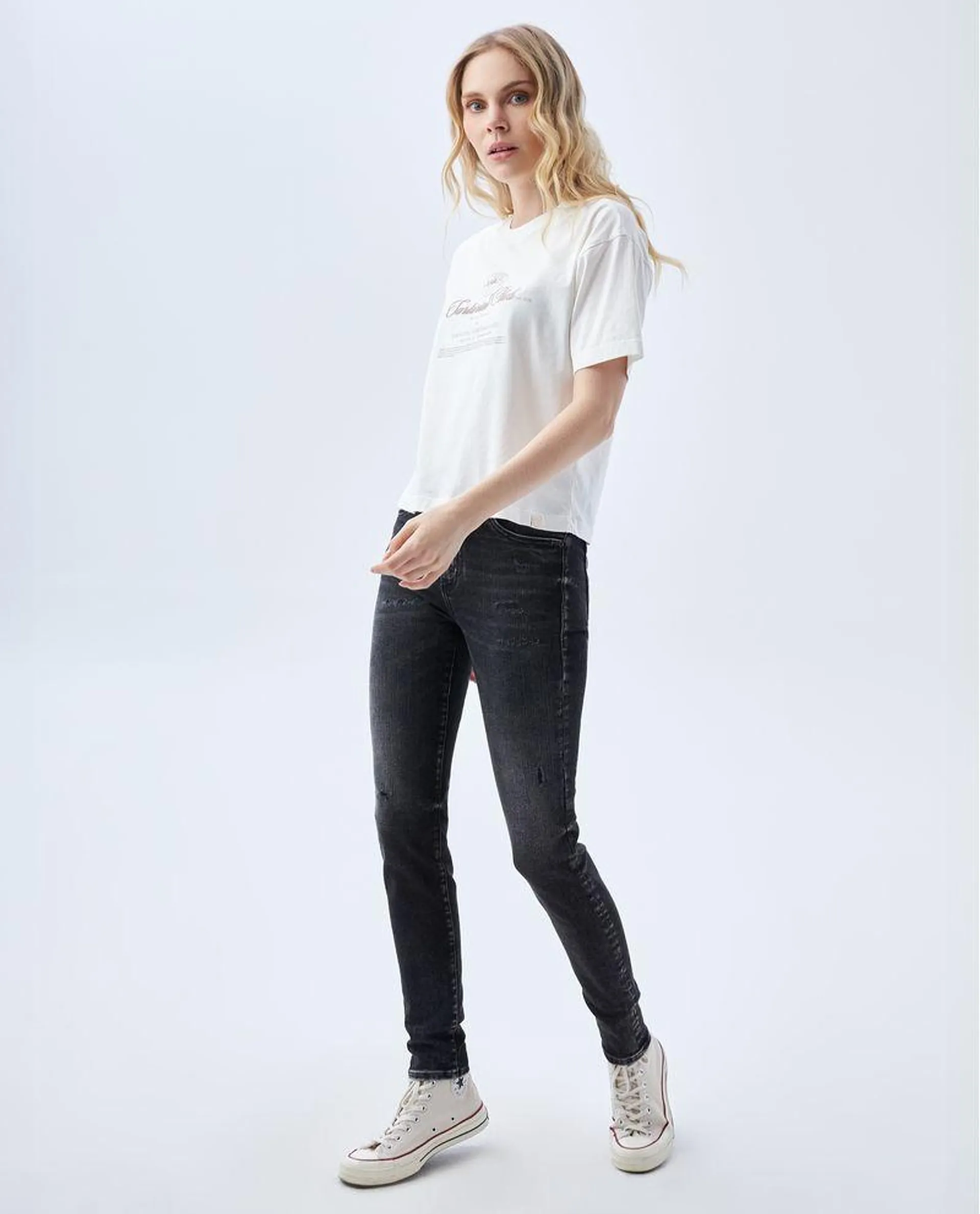 Jean Jegging fit de bota súper ajustada para mujer