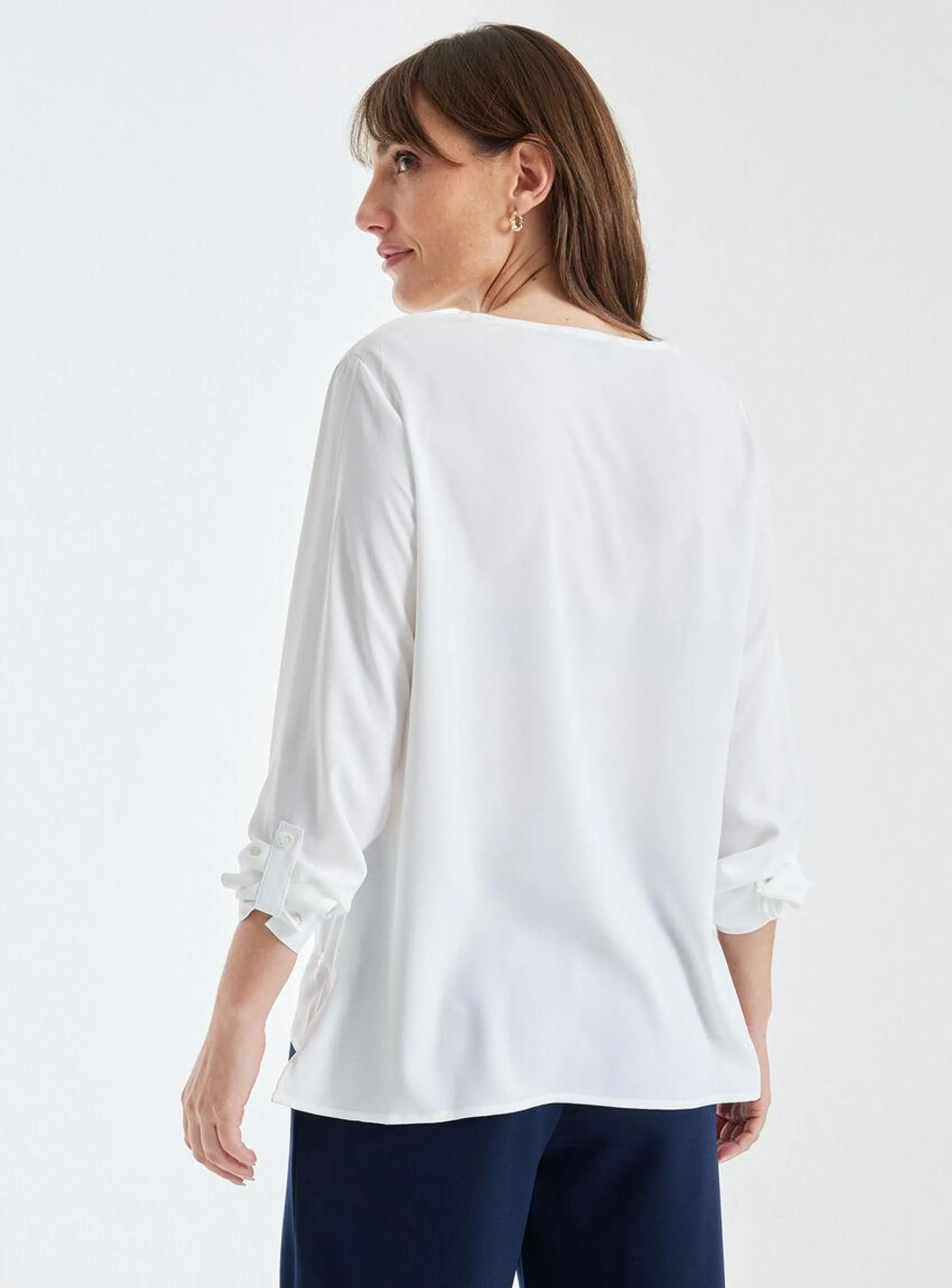 Blusa Escote V Pliegue Centro Y Boton Decorativo