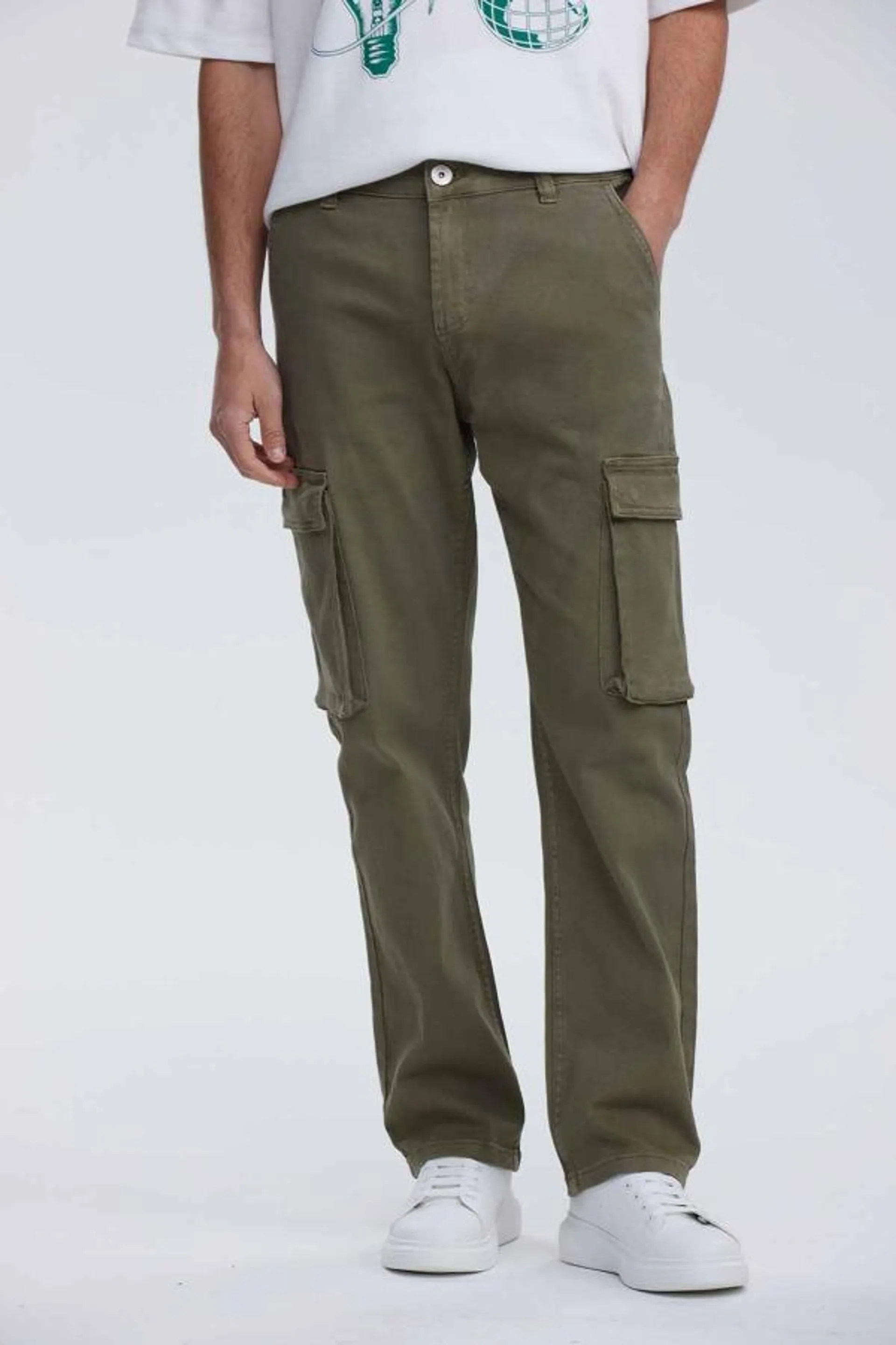 Jeans hombre cargo lavado verde