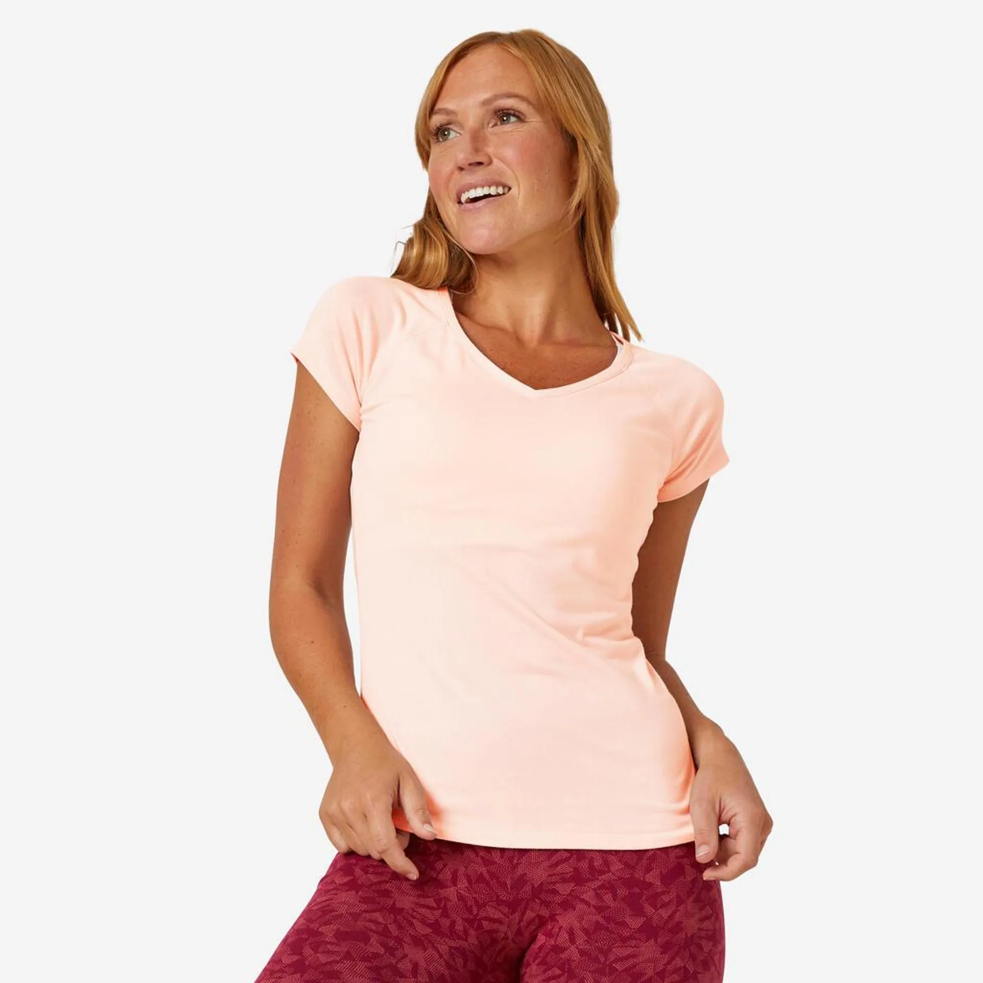 POLERA FITNESS 500 MUJER ROSADO CUARZO CUELLO EN V