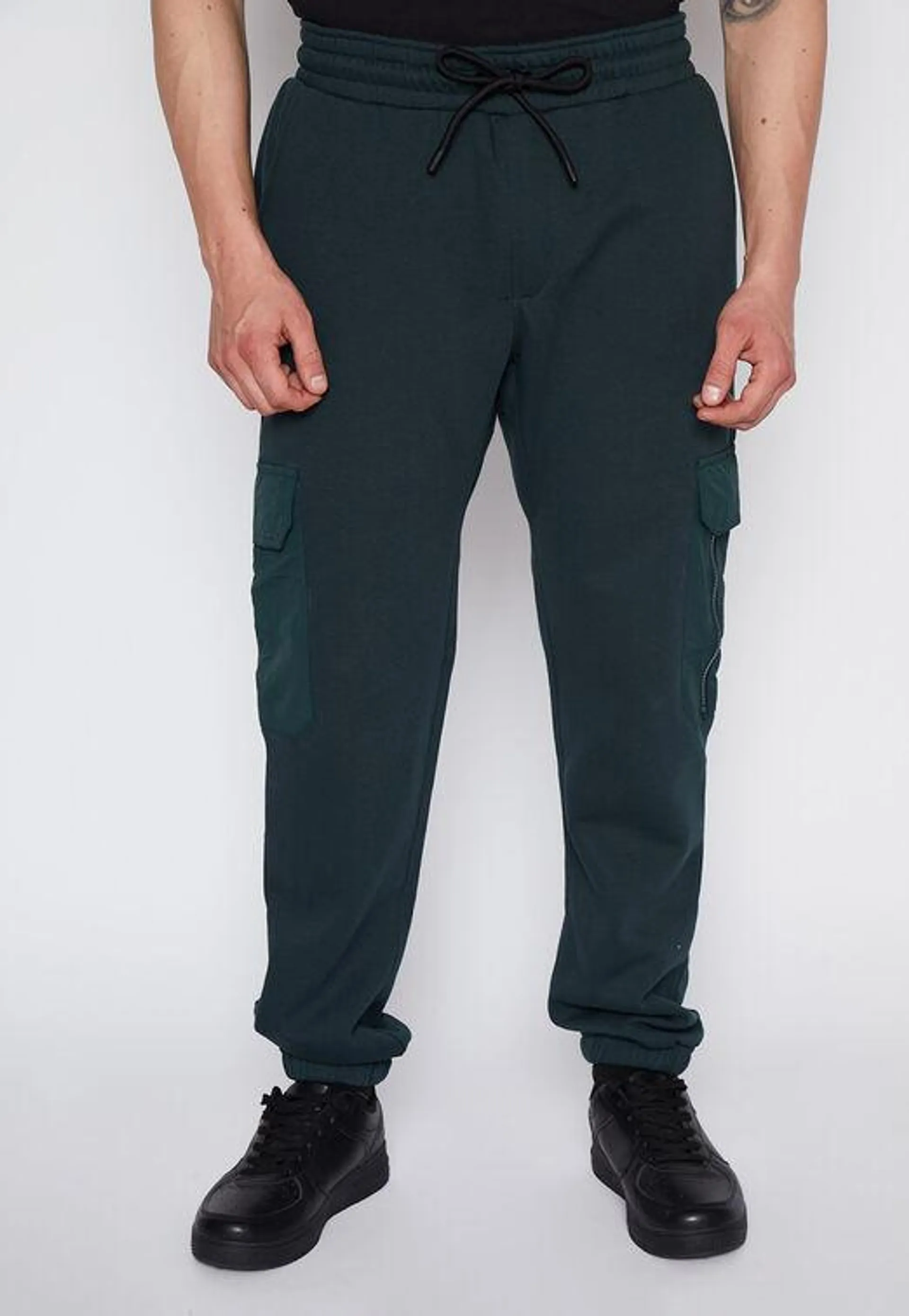 Pantalon Buzo Hombre Verde Taslan Family Shop