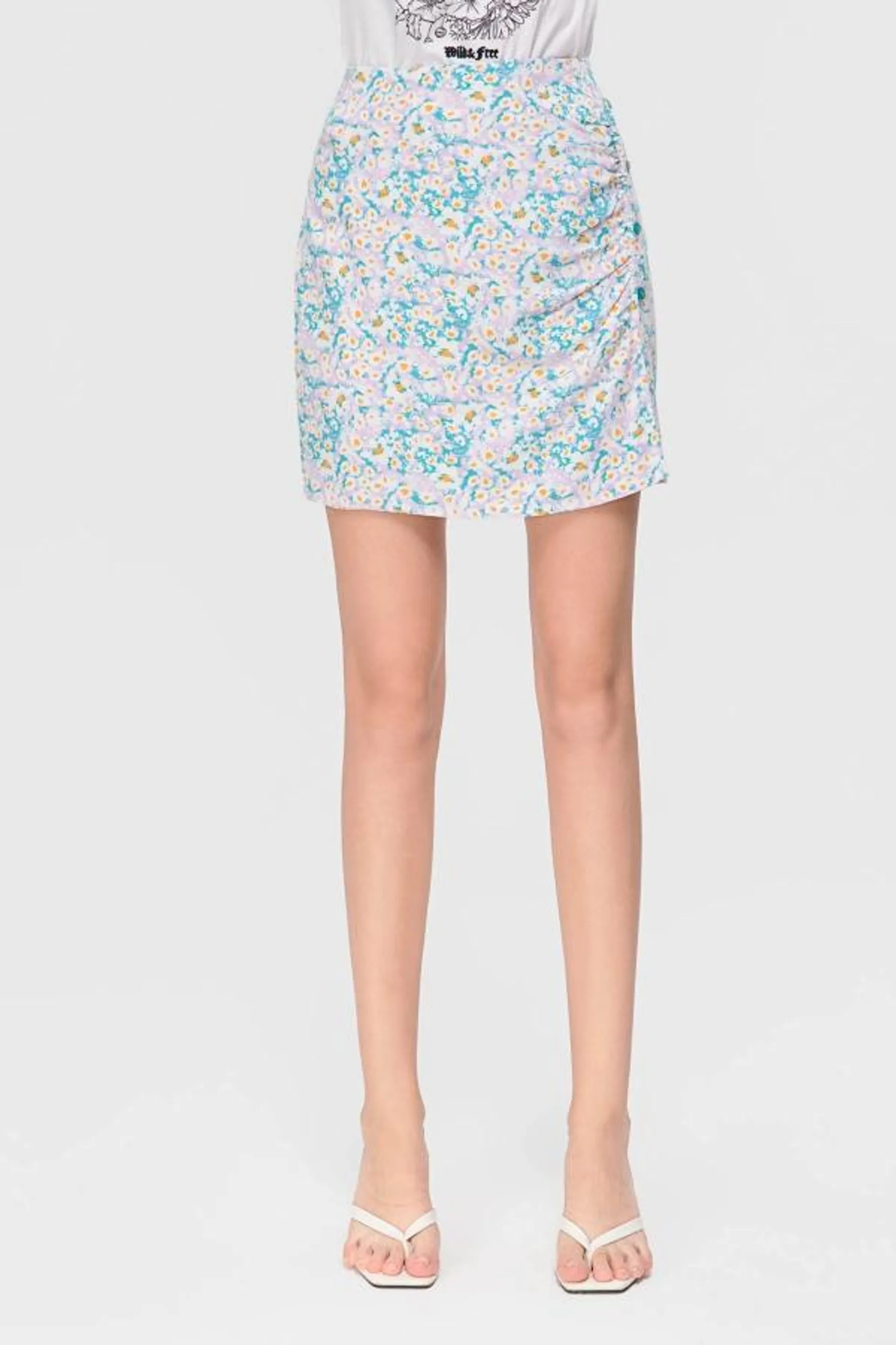 Falda short lino abotonada lateral lila