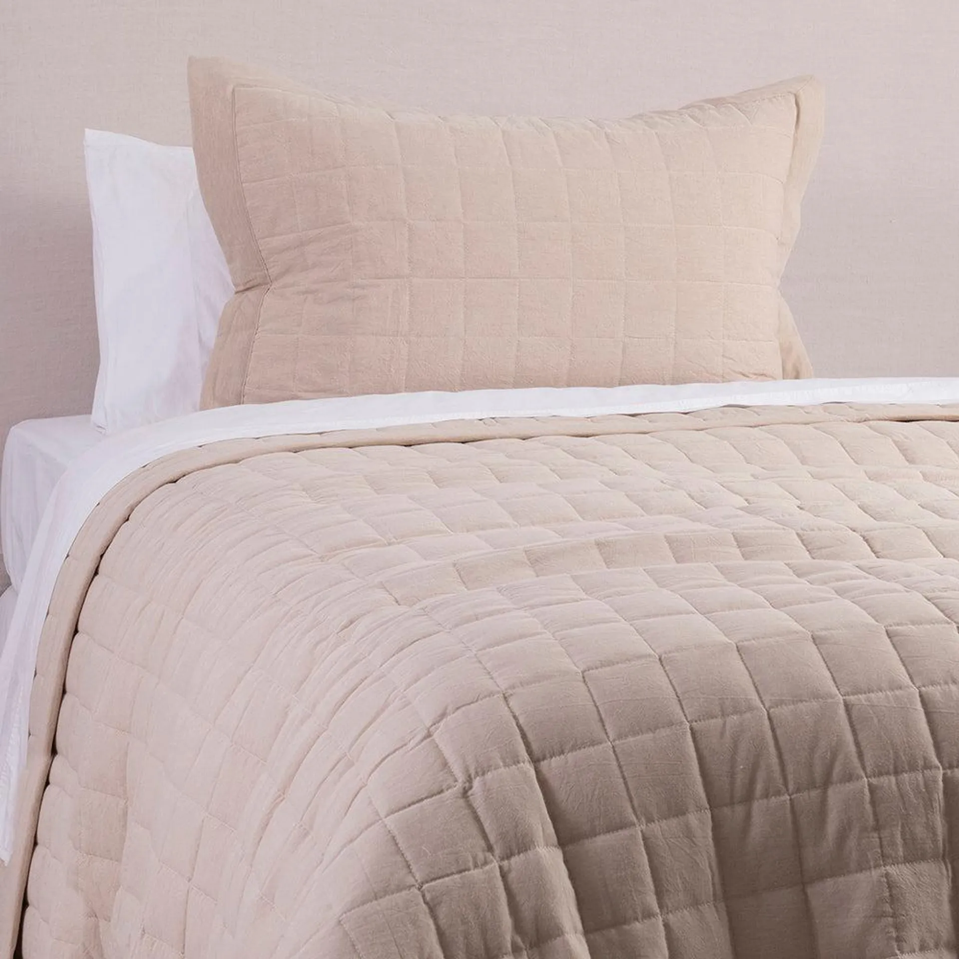 Cubrecama Quilt Oxford 1.5 Plazas Beige