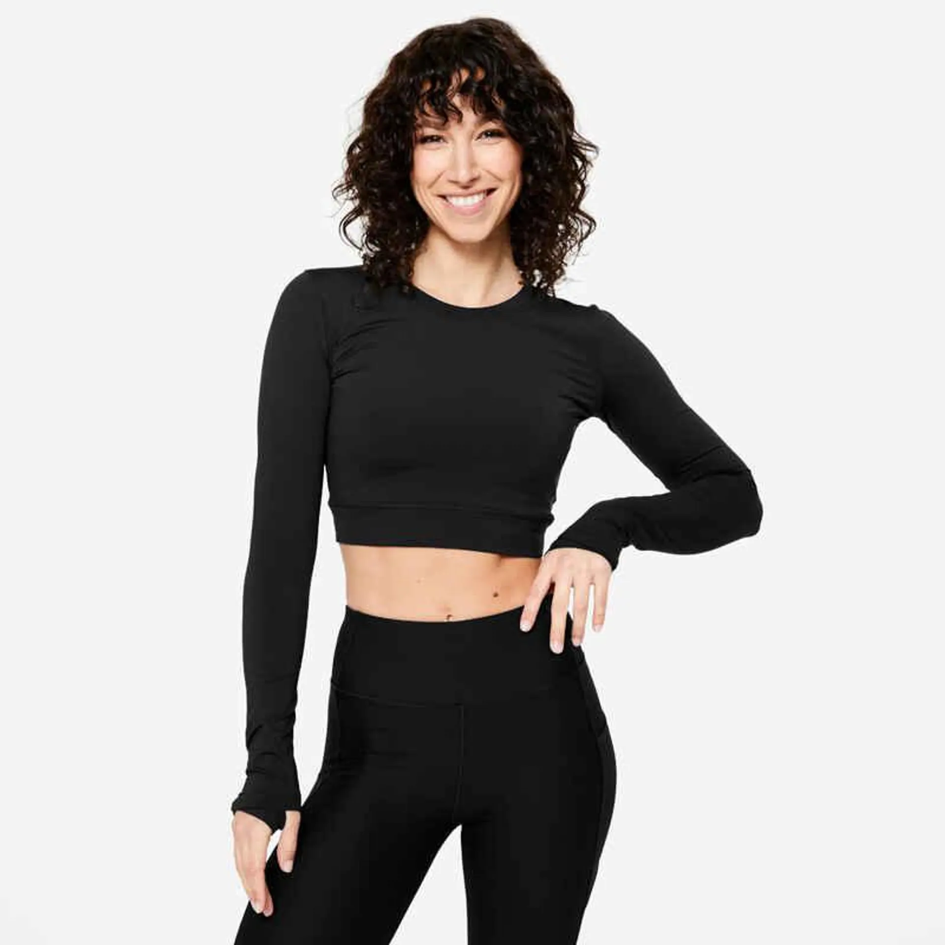 POLERA CROP TOP TRAINING 500 MUJER NEGRO MANGA LARGA