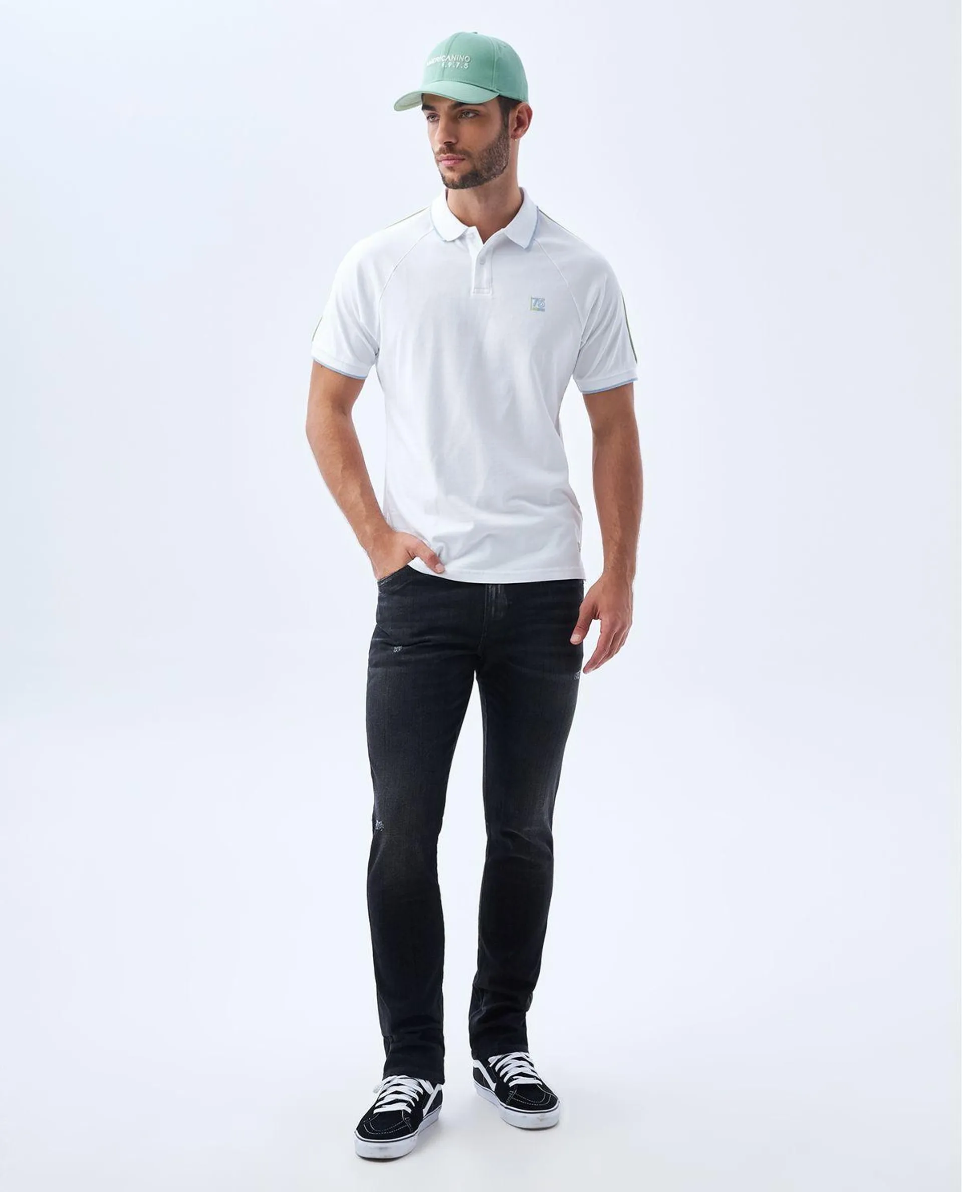 Polo con detalles al contraste para hombre