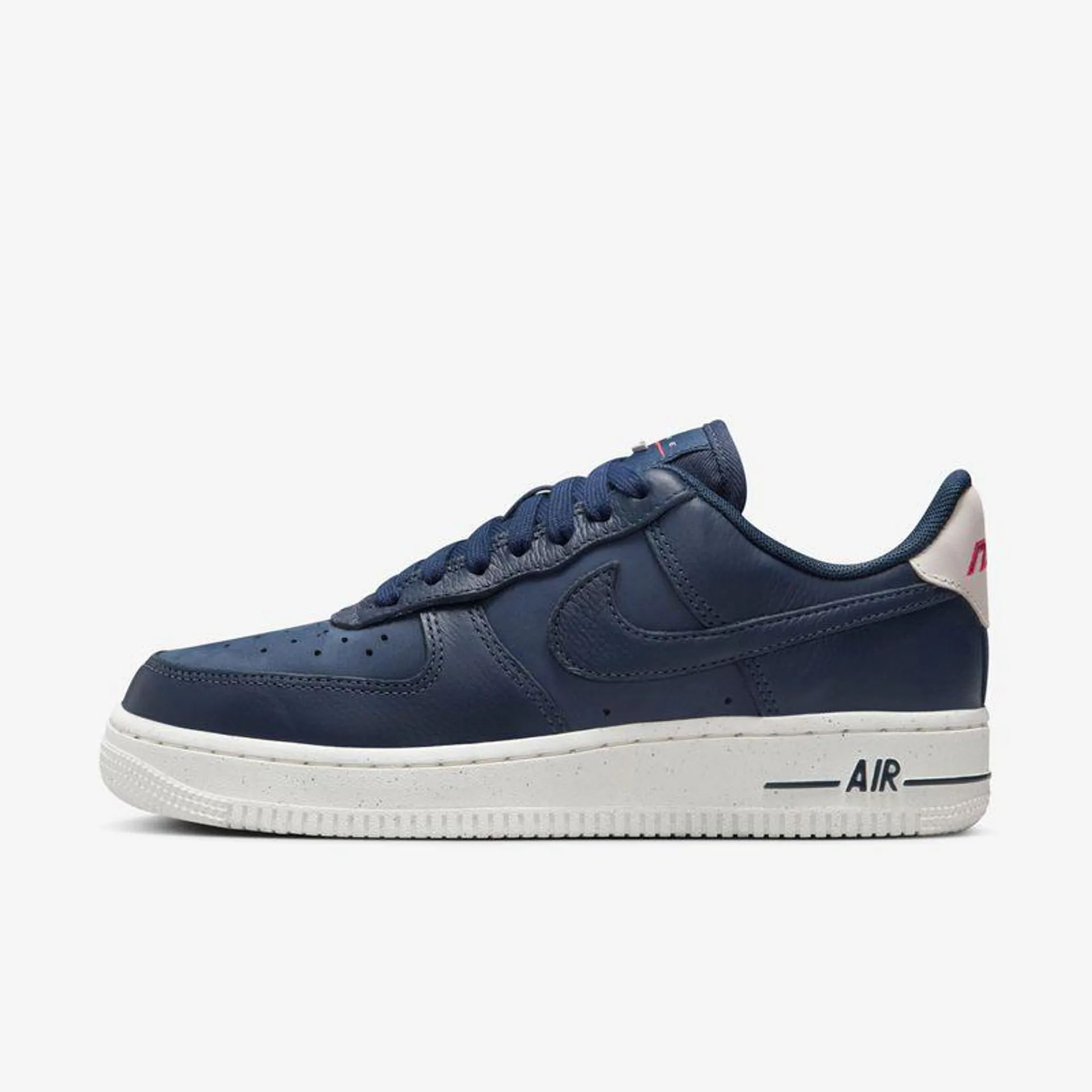 Nike Air Force 1 07 LX