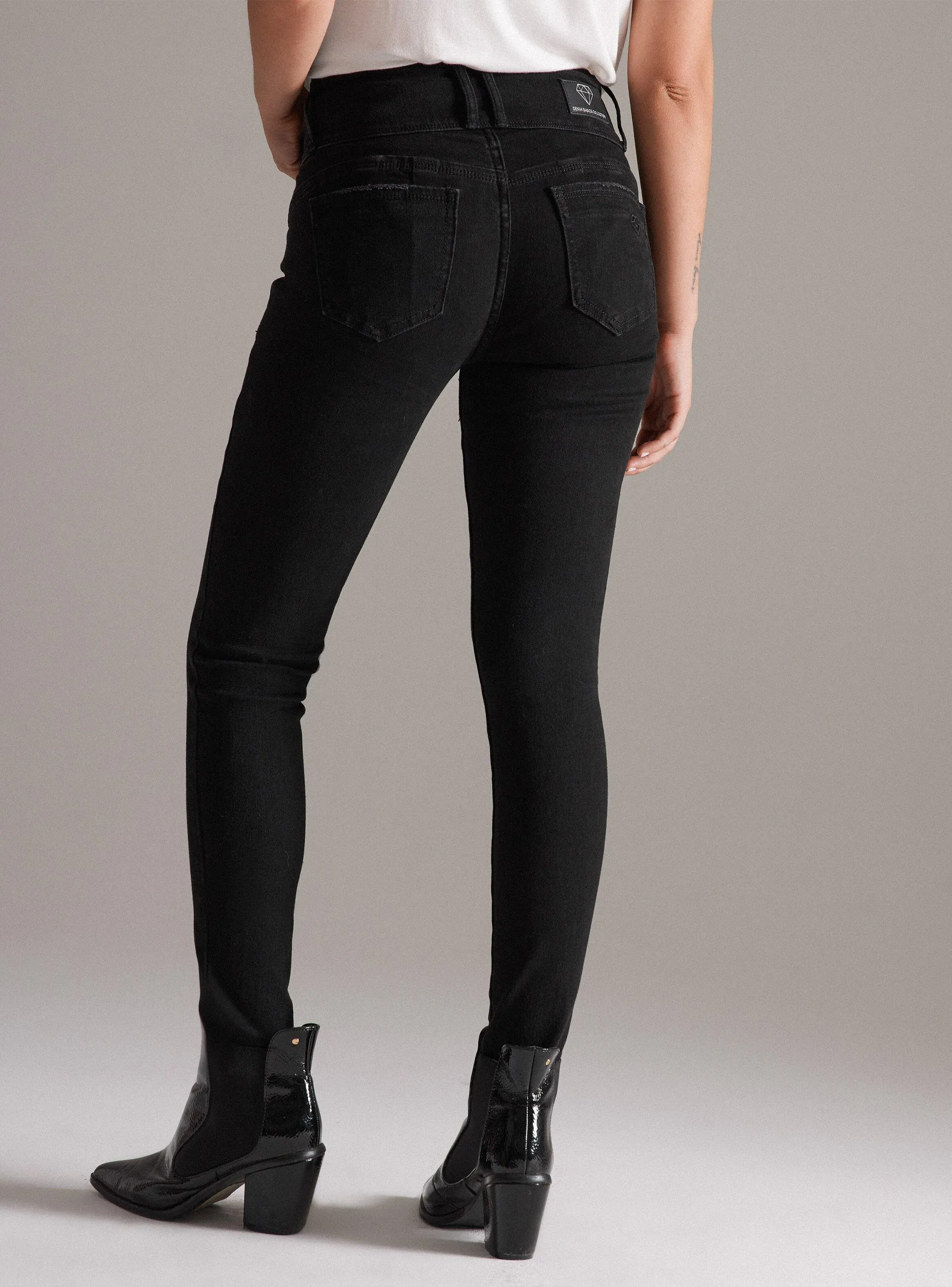 Jeans Skinny Tiro Alto 3 Botones