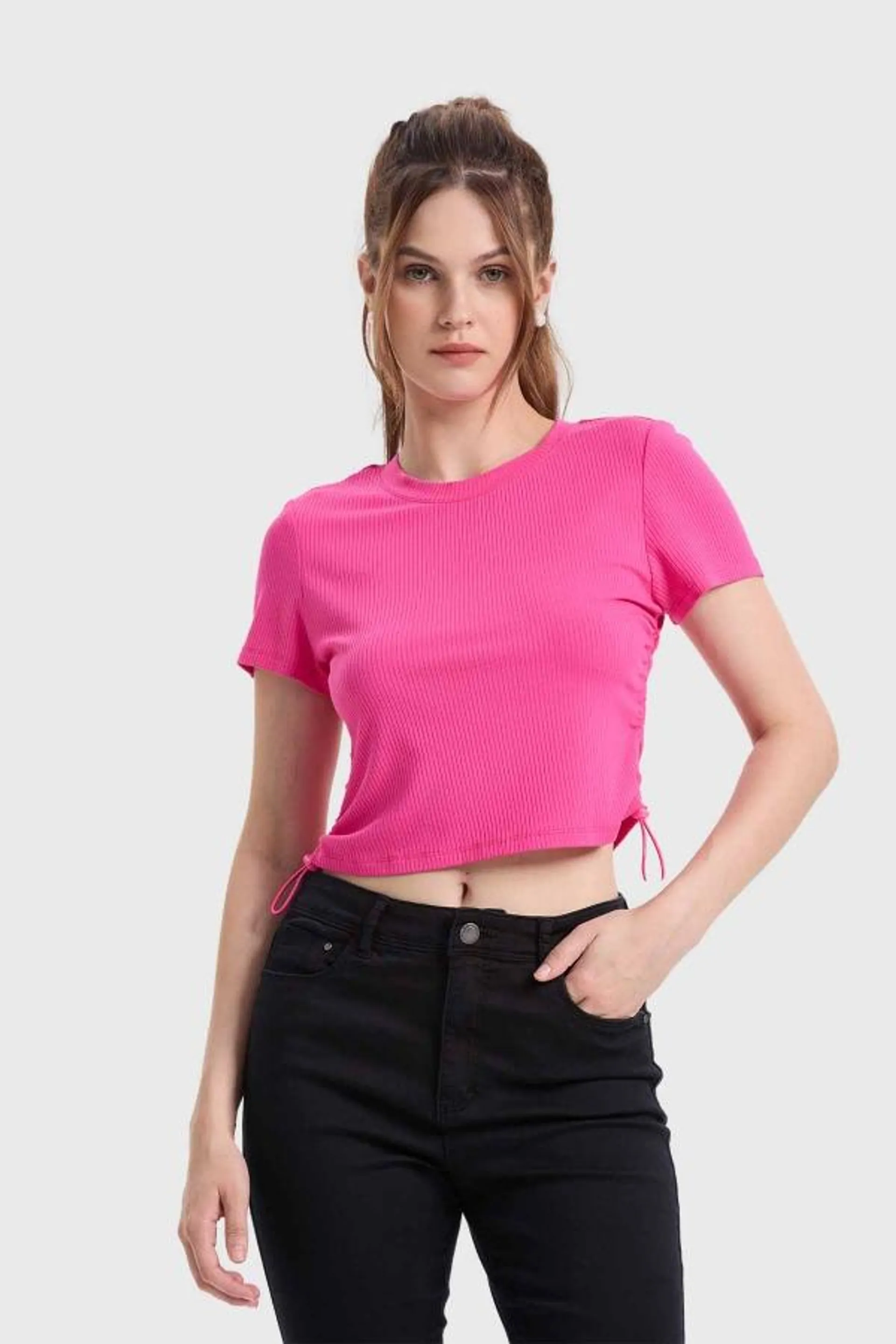 Polera mujer crop amarras fucsia