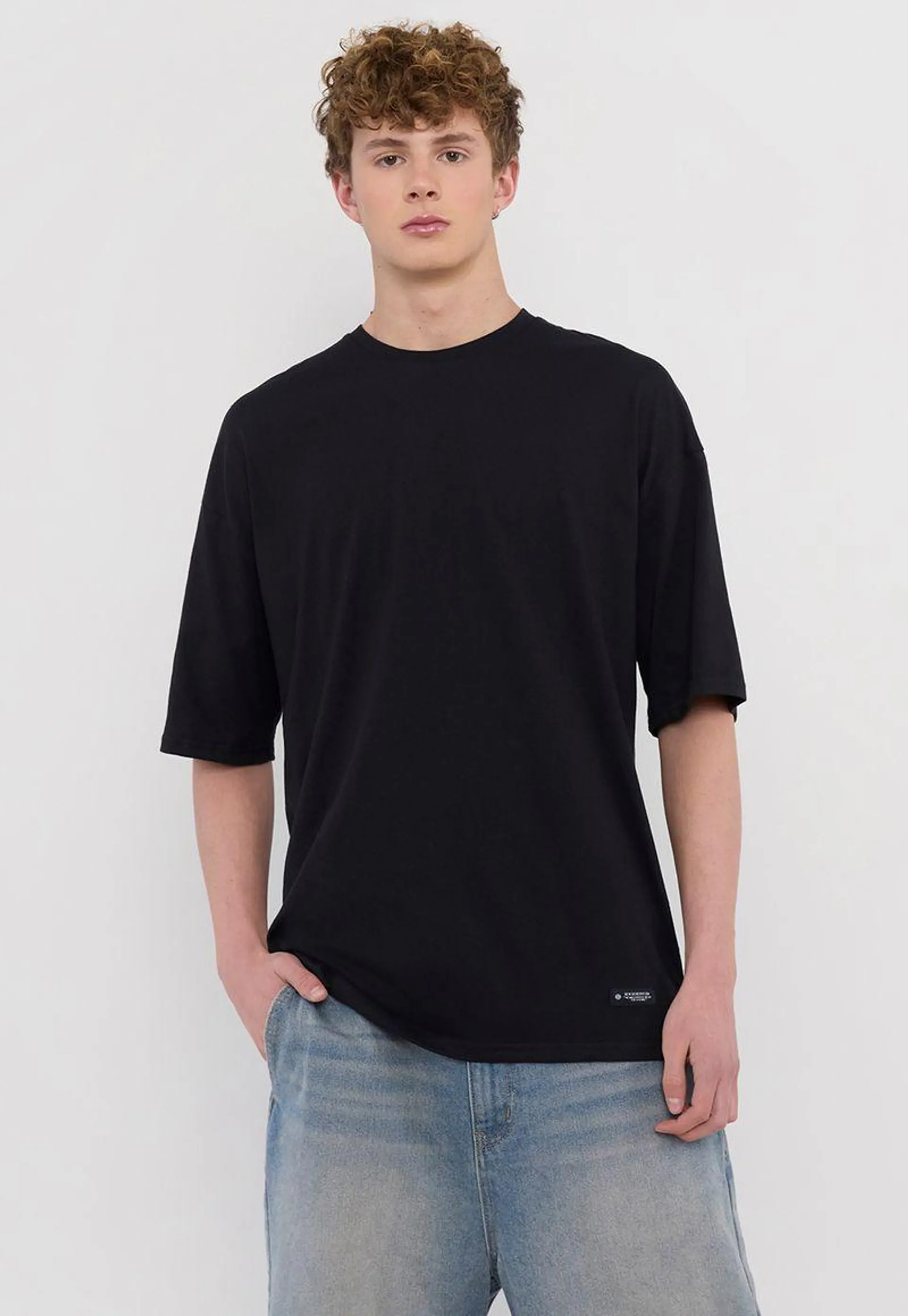 Polera Hombre Extra Loose Negro Lisa