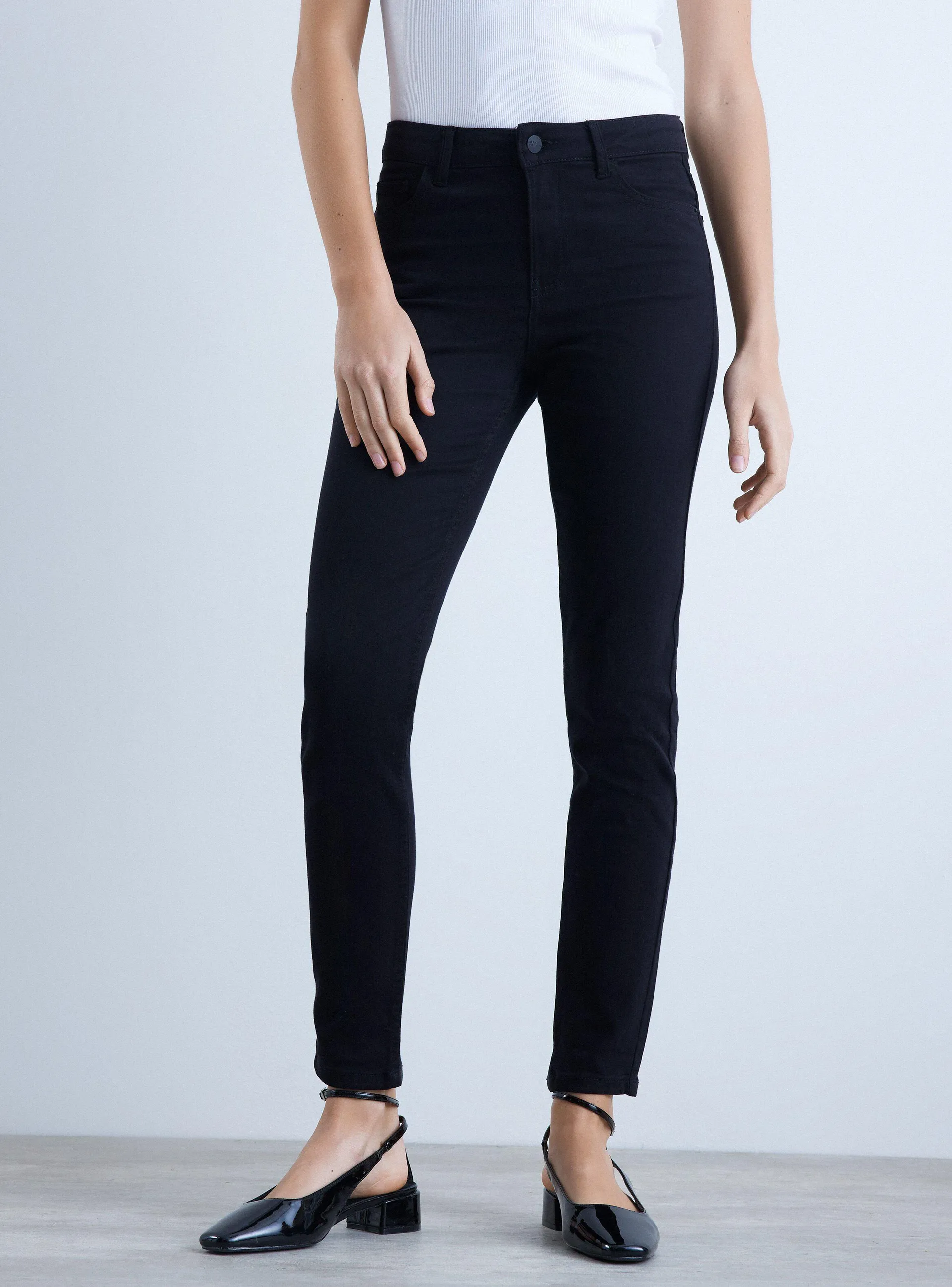 Jeans Skinny Liso Básico