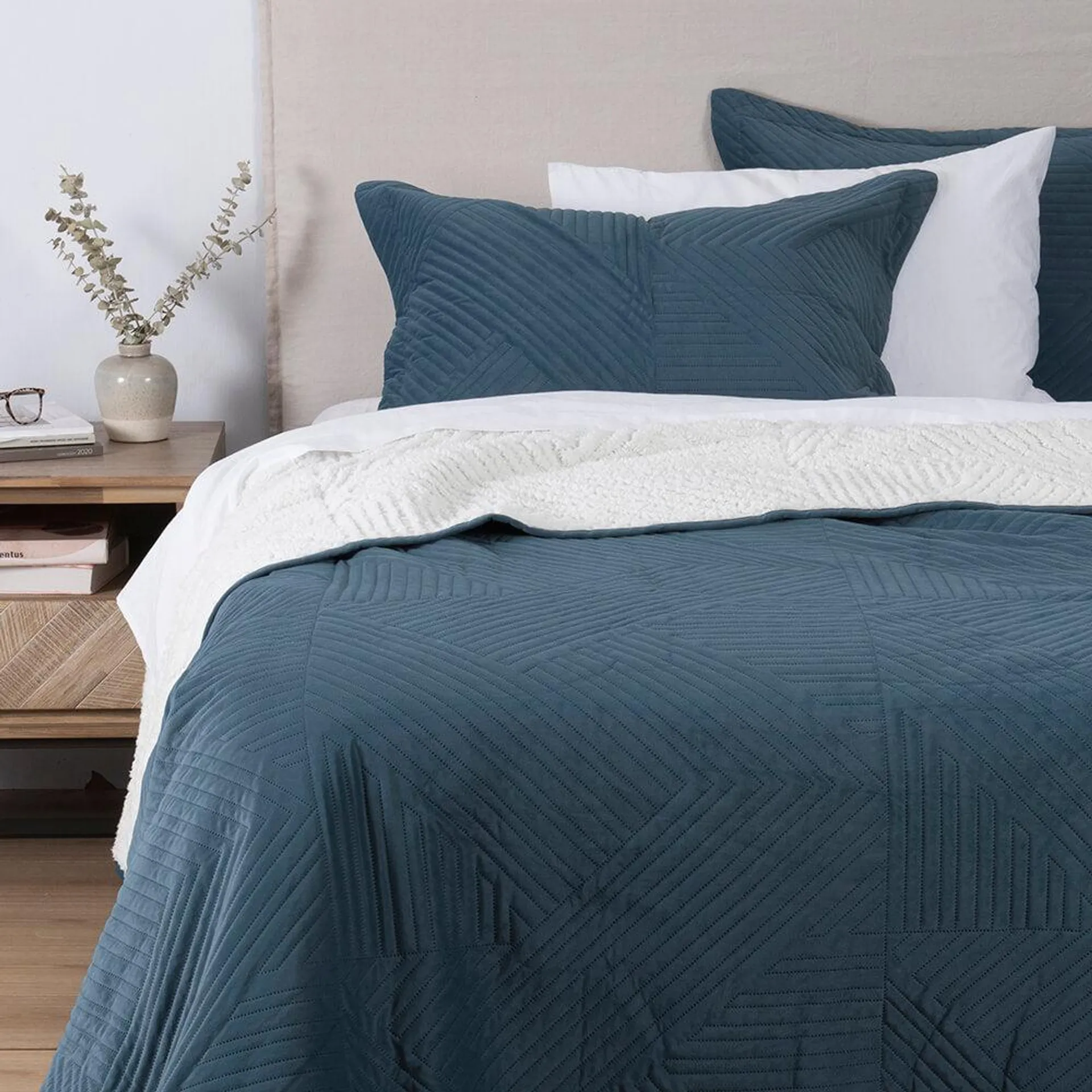 Cubrecama Quilt Velvet Sherpa Phil 2 Plazas Índigo