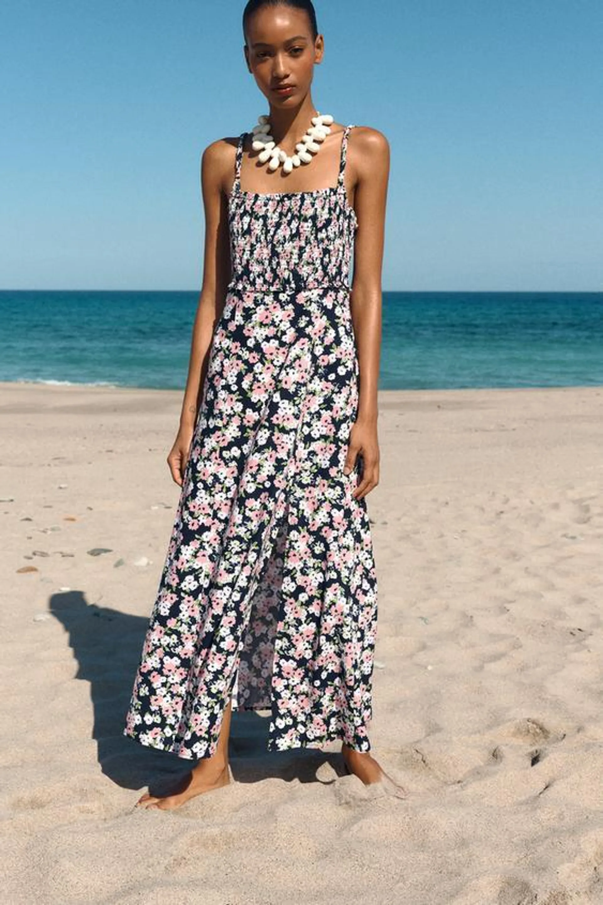 VESTIDO MIDI ESTAMPADO FLORAL CON LINO