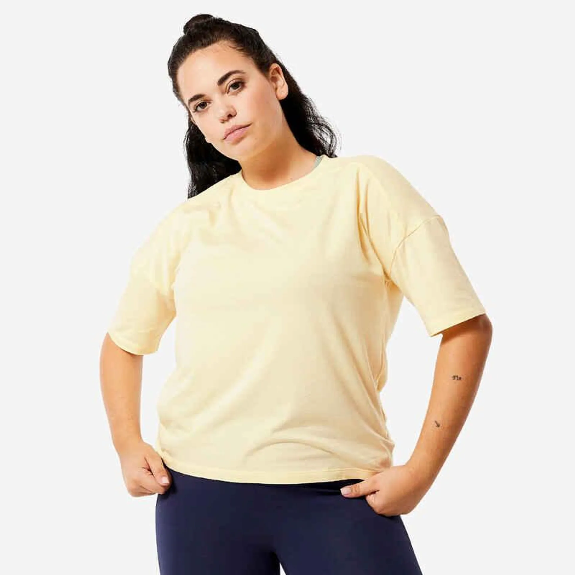 Polera Fitness 520 Mujer Vainilla Holgada