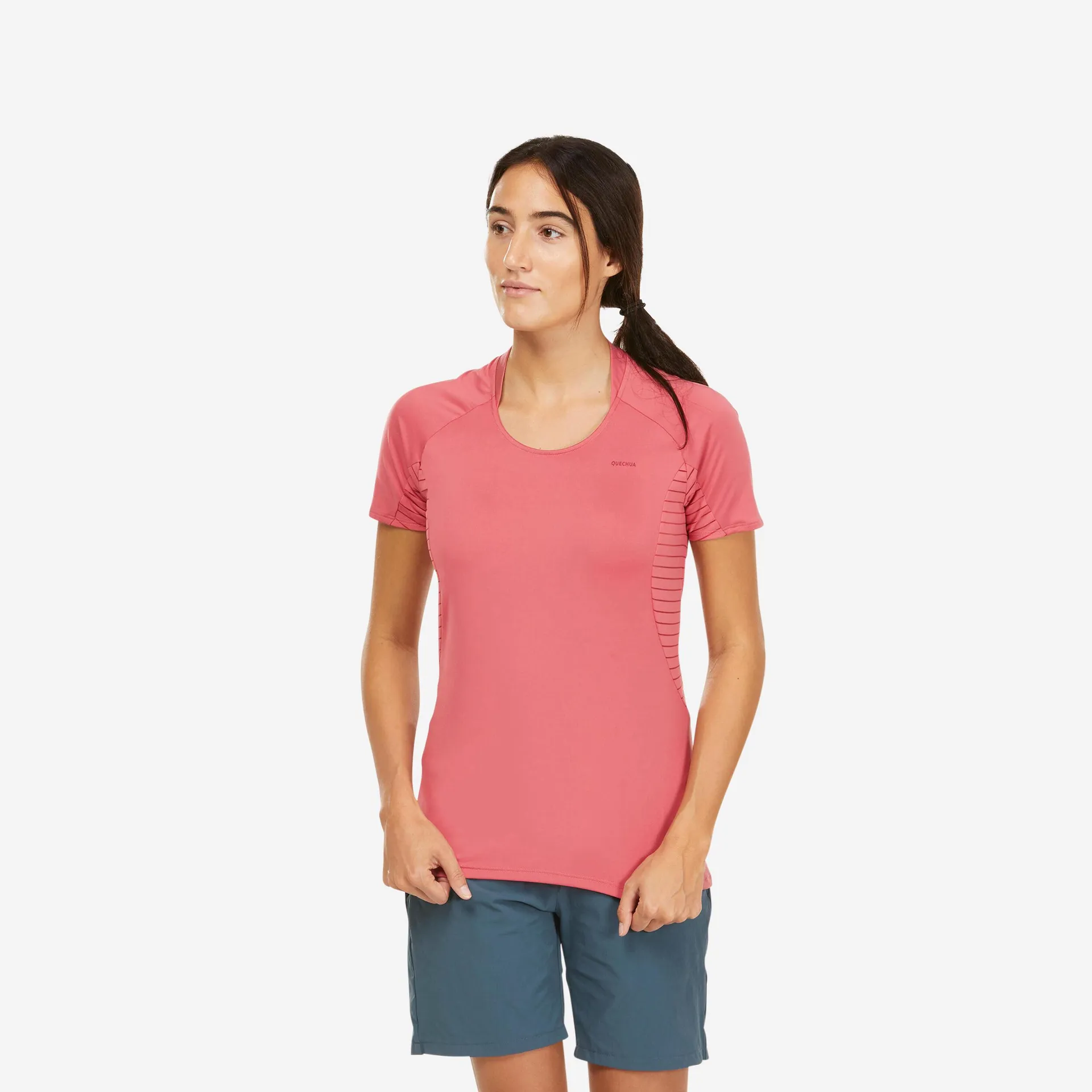 POLERA SENDERISMO MUJER MH500 ROSADO