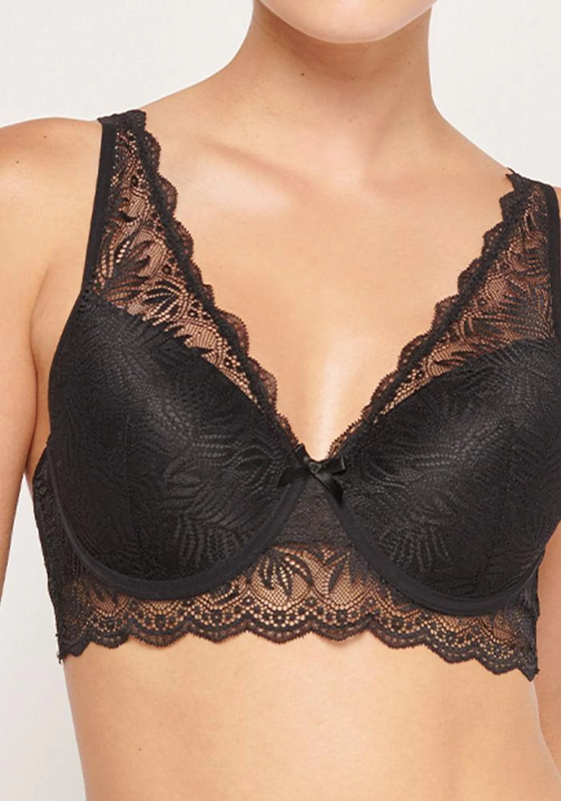 Sostén Bralette Copa B con Soft Encaje Floral Negro