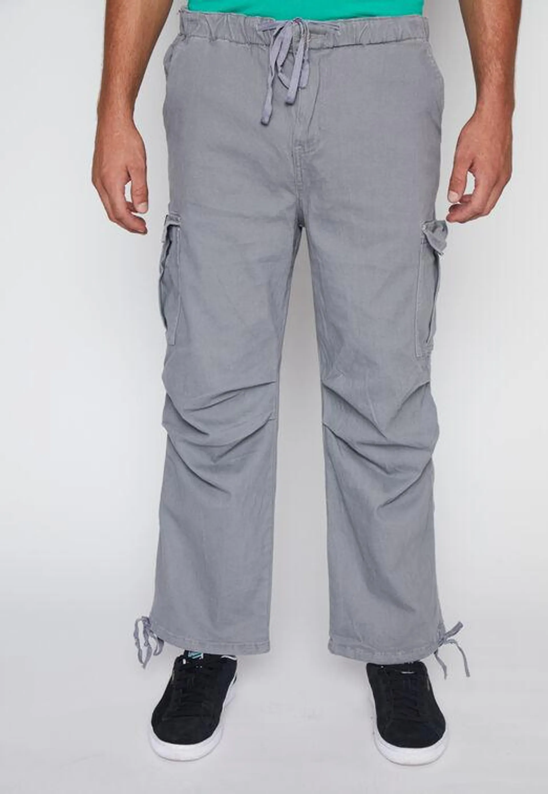 Pantalon Hombre Gris Parachute Cargo Family Shop