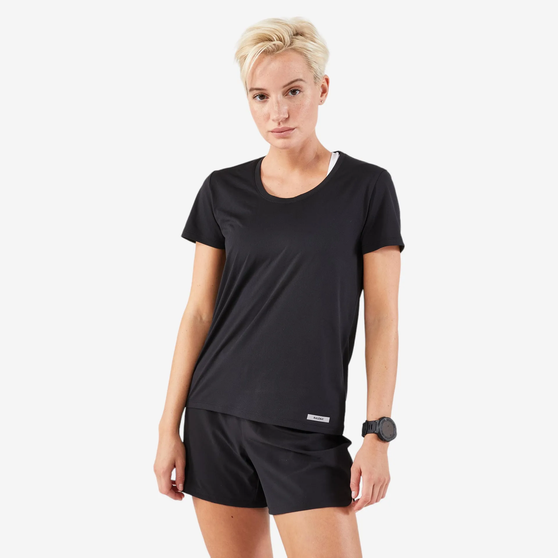 POLERA DE RUNNING TRANSPIRABLE MUJER KIPRUN RUN 100 NEGRO