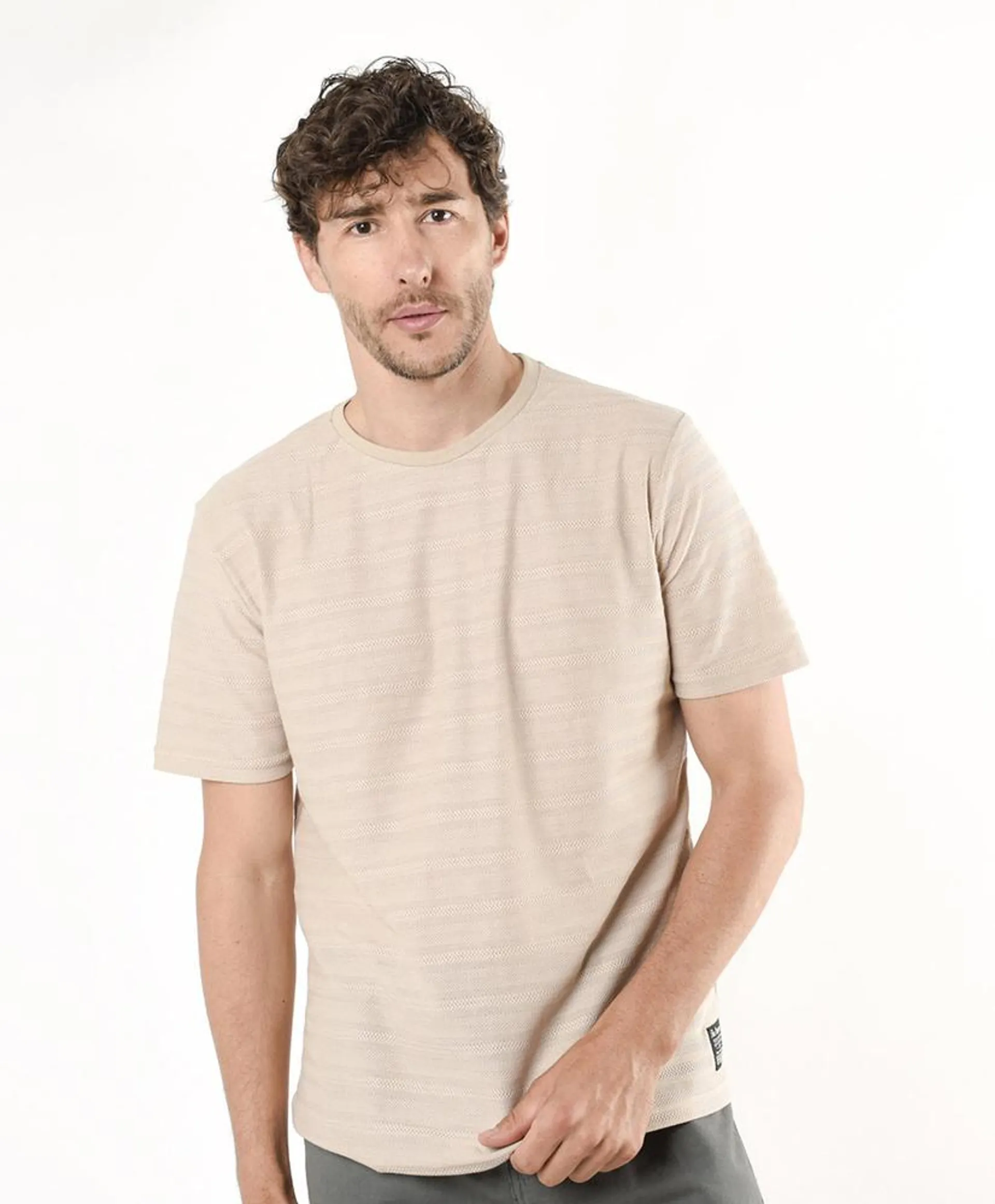 Polera hombre texturas