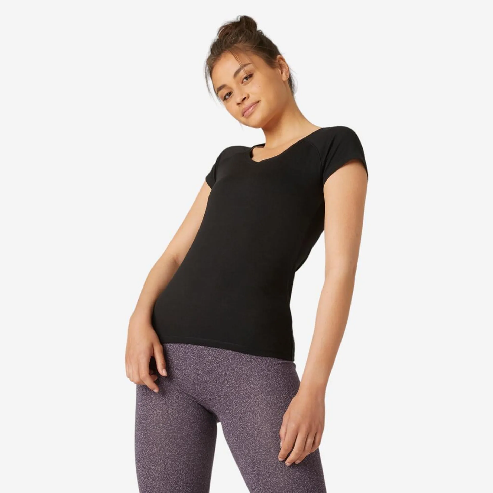 POLERA FITNESS MUJER 500 NEGRO CUELLO EN V