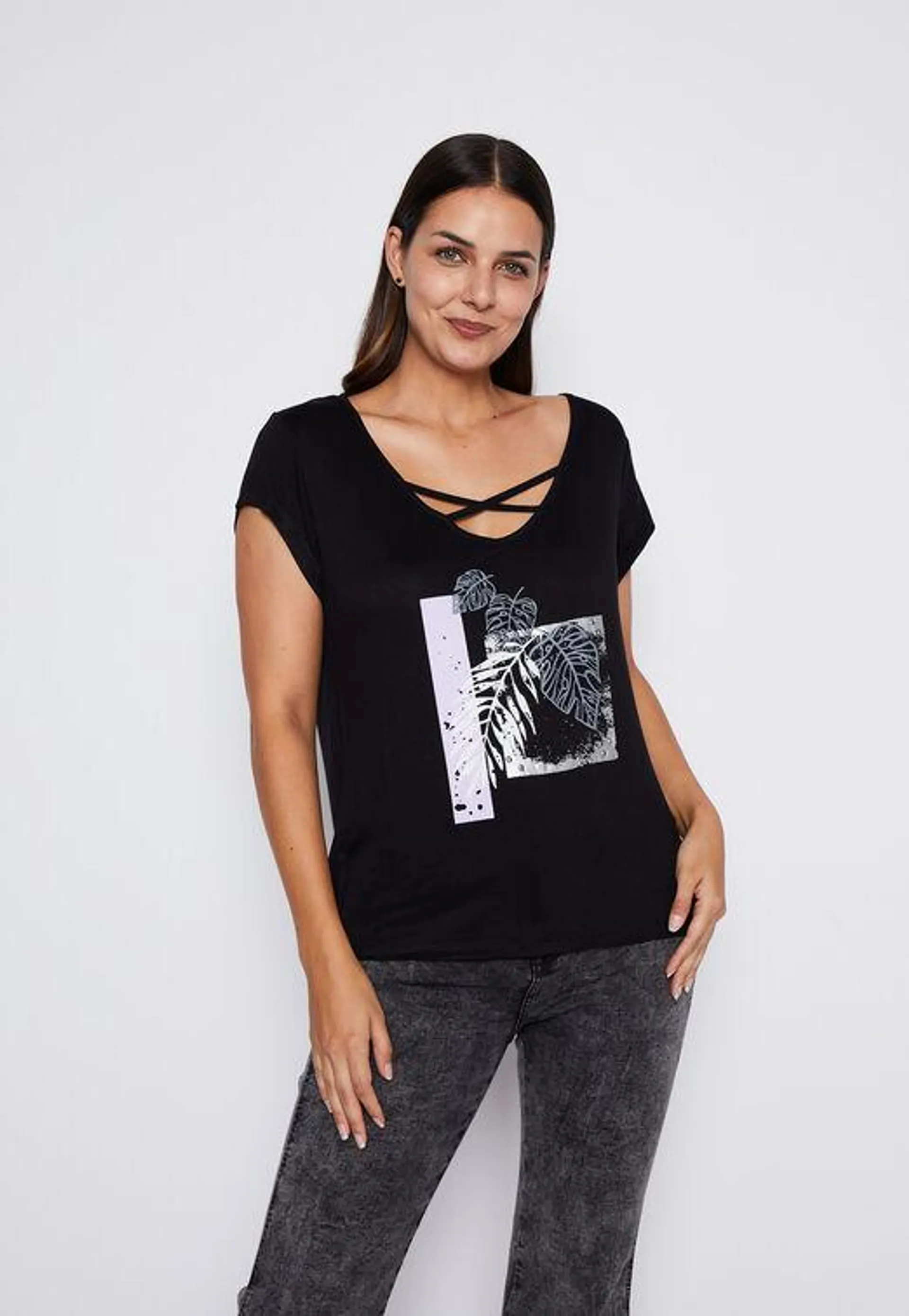 Polera Mujer Negro Chic Hojas Family Shop