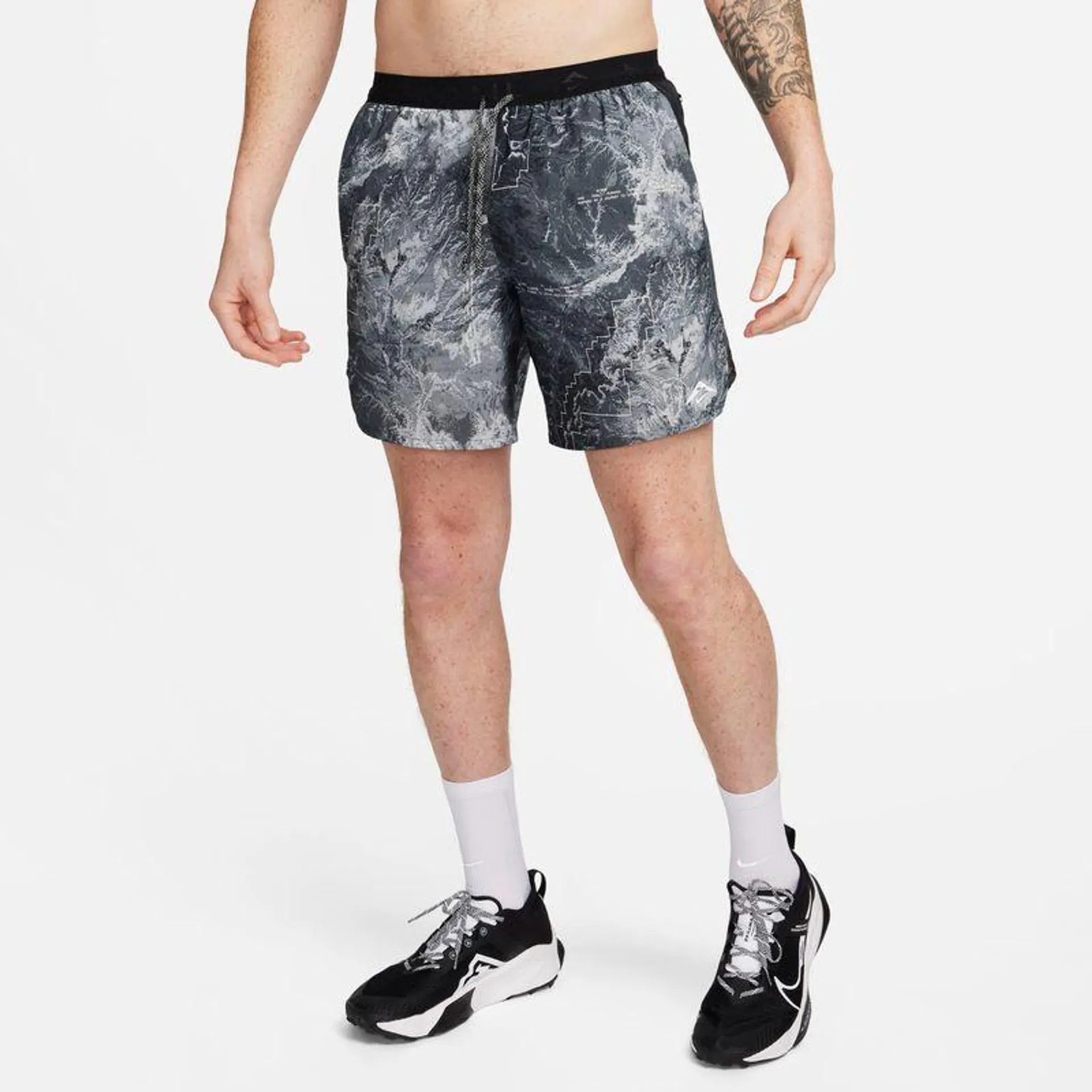 Shorts de Running DriFIT de 18 cm con forro de ropa interior para Hombre