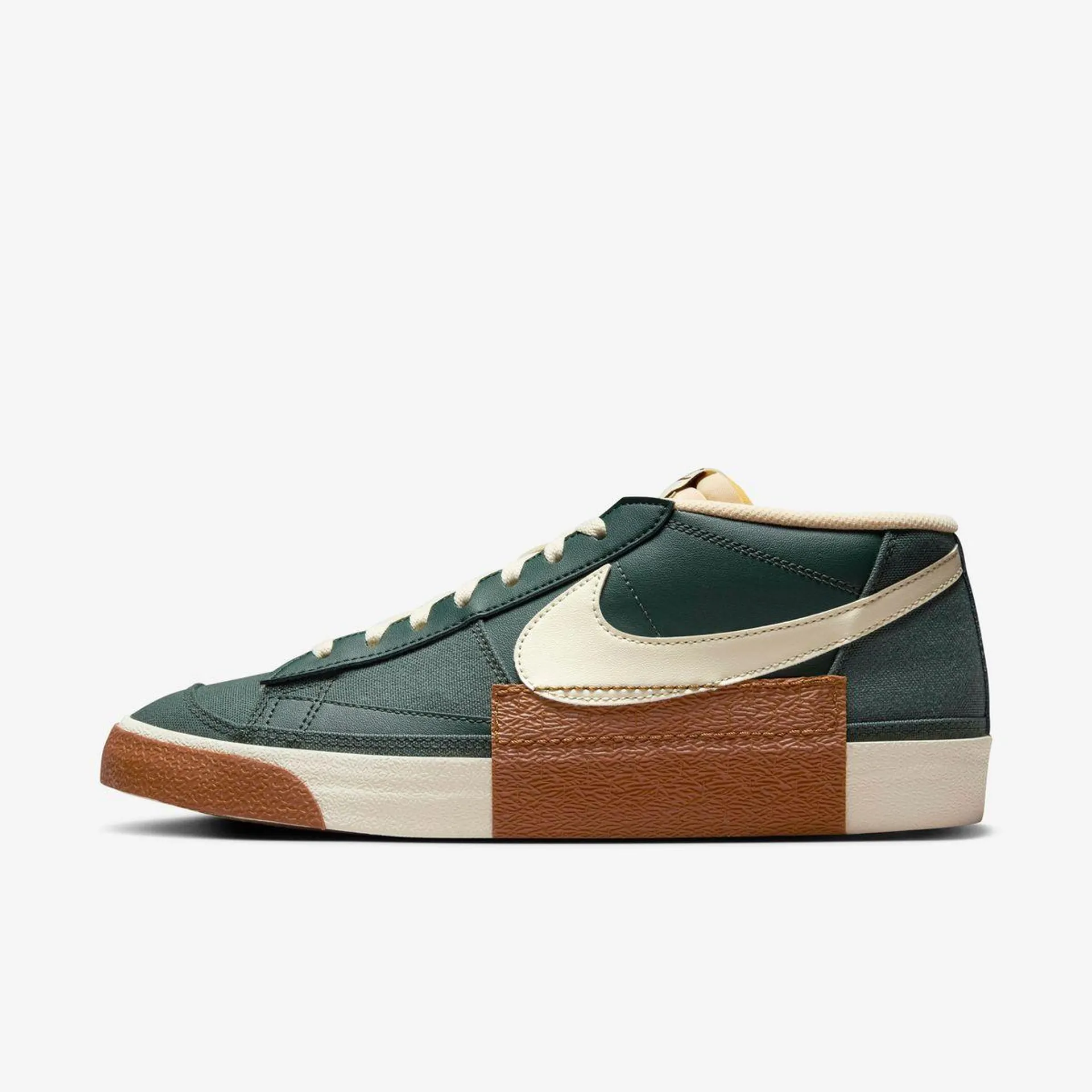 BLAZER LOW PRO CLUB BTS