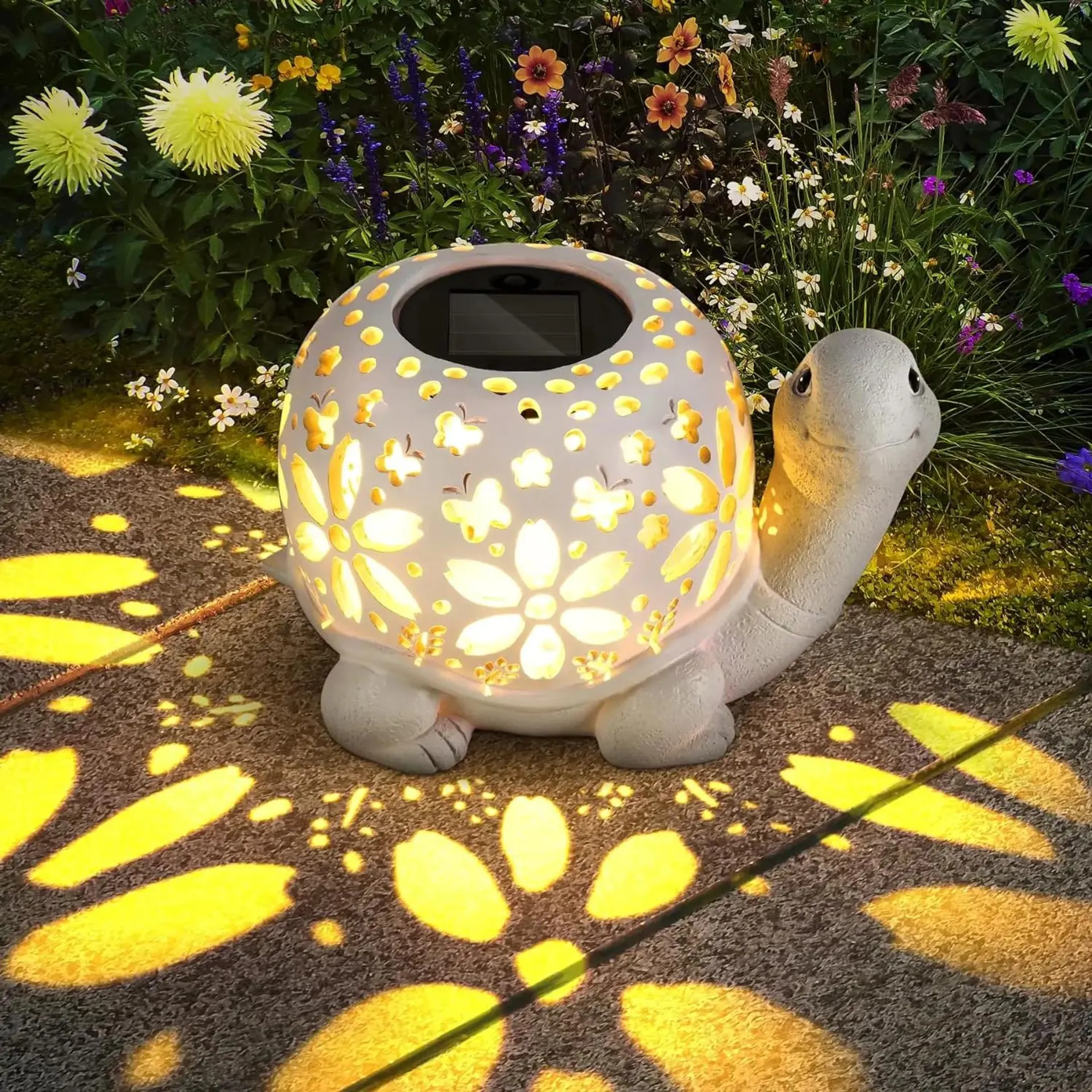 Solar Outdoor Statue Statue With Light Birthday Gift For Mom, Unique Female Gift, Garden Statue for Spring Decoration