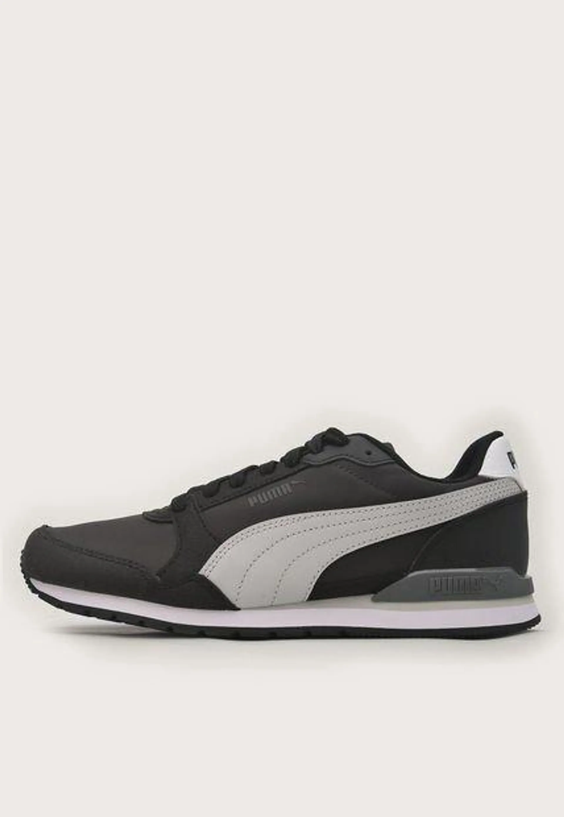 Tenis Lifestyle Negro-Blanco-Gris Puma ST Runner v3