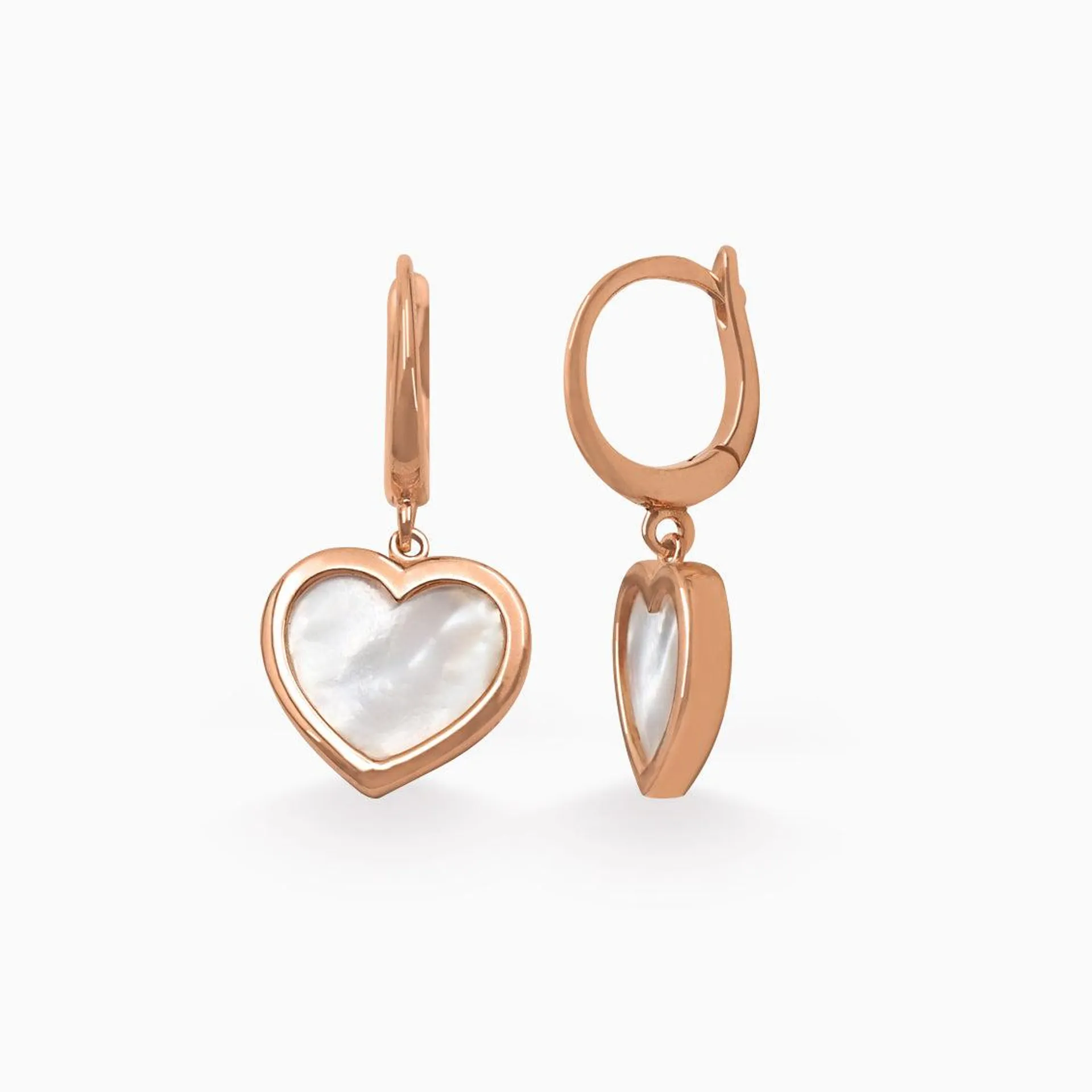 Aretes en oro rosado de 18K corazón con nácar colgante