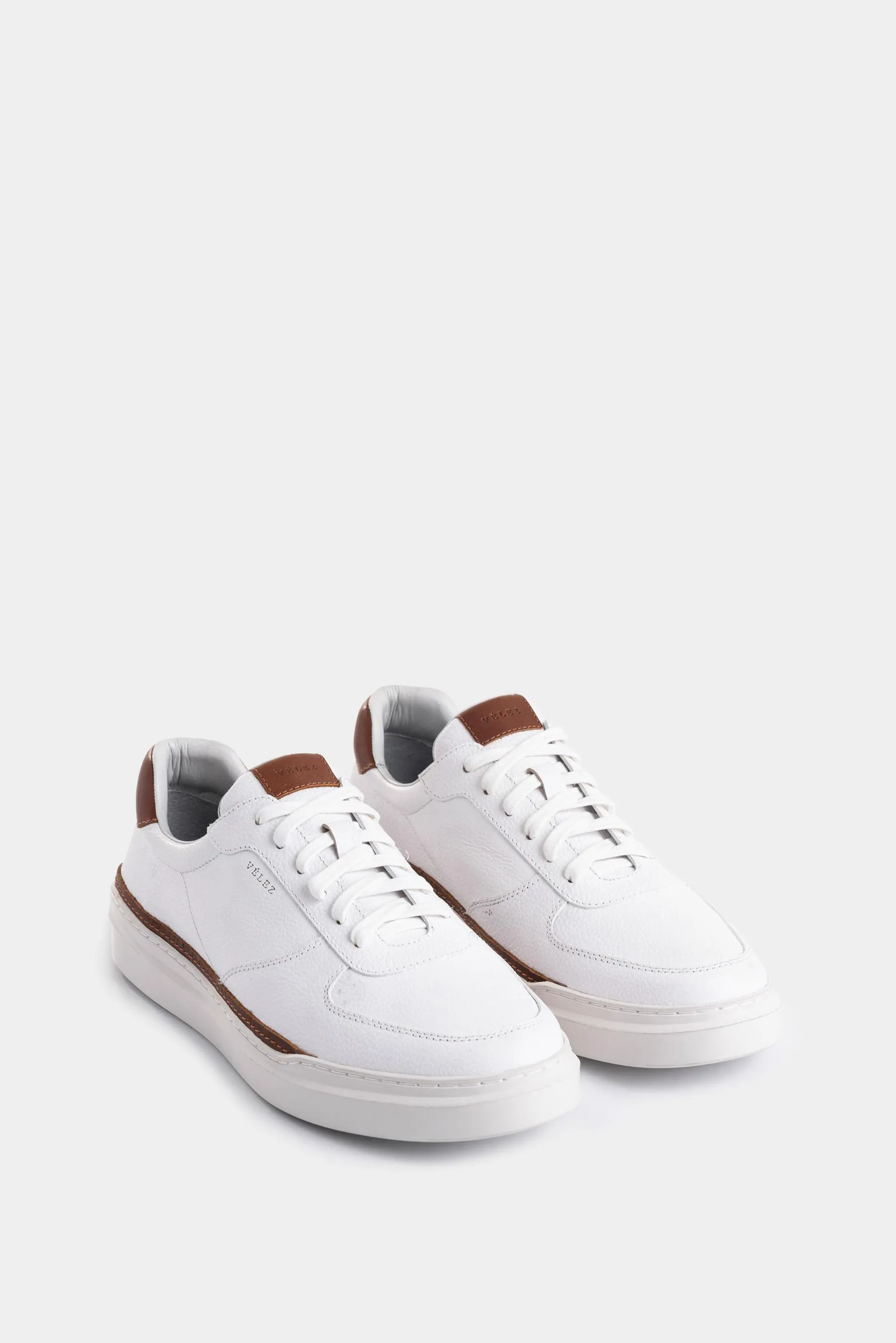 Tenis Whited de cuero para hombre detalle contraste