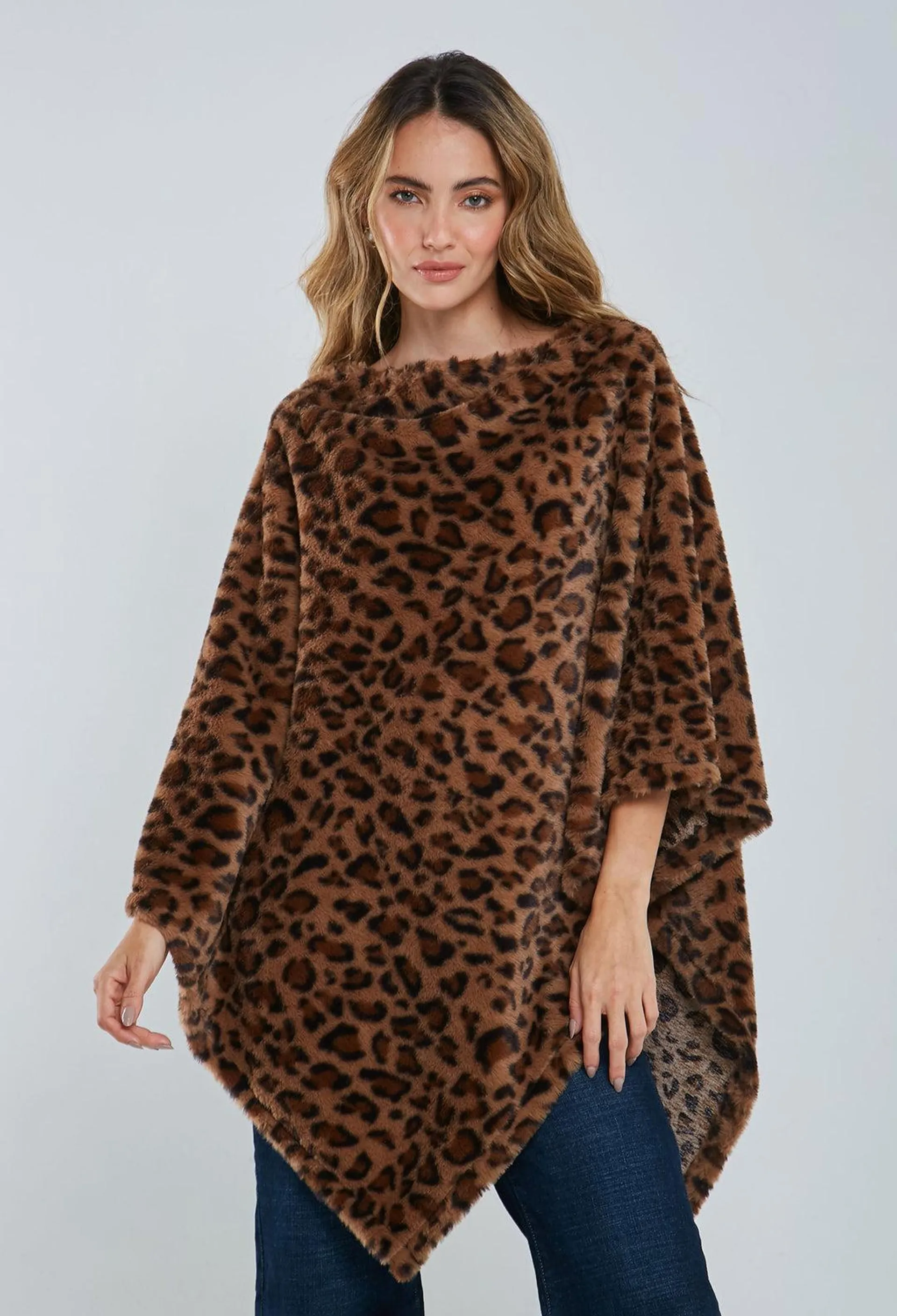 Poncho Afelpado Animal Print Mujer - SALE