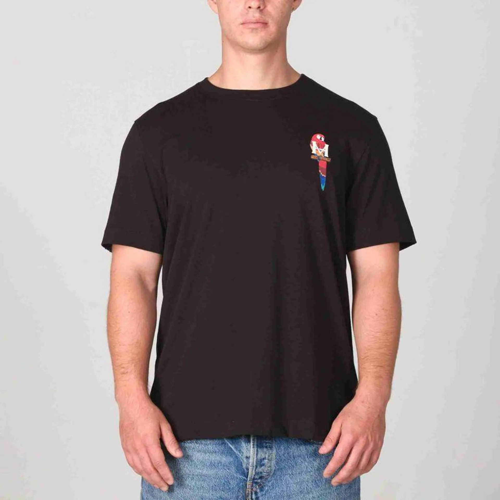 Camiseta mhonograma aves del paraíso guacamaya negro Tierra Arriba