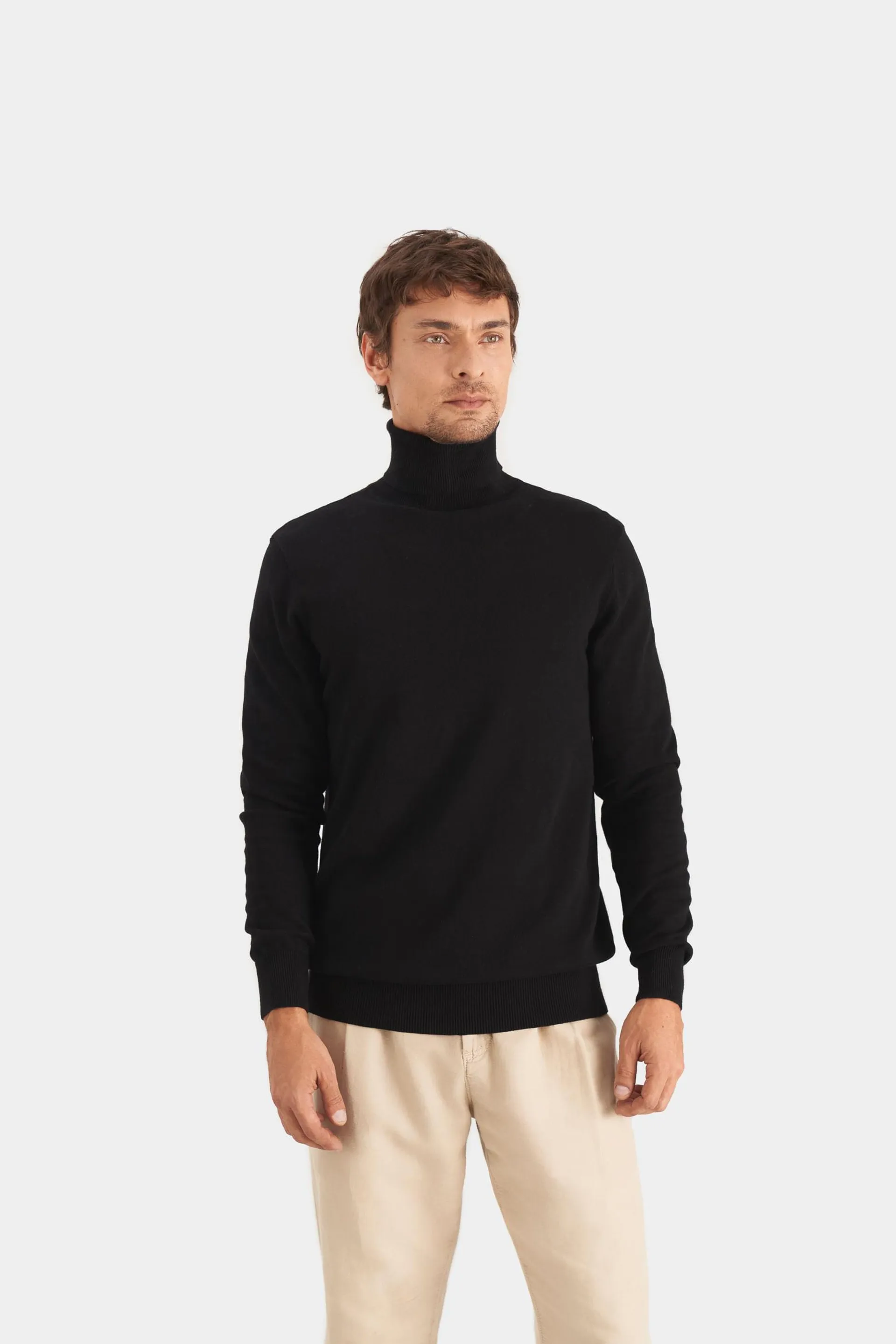 Sweater cuello tortuga tejido para hombre