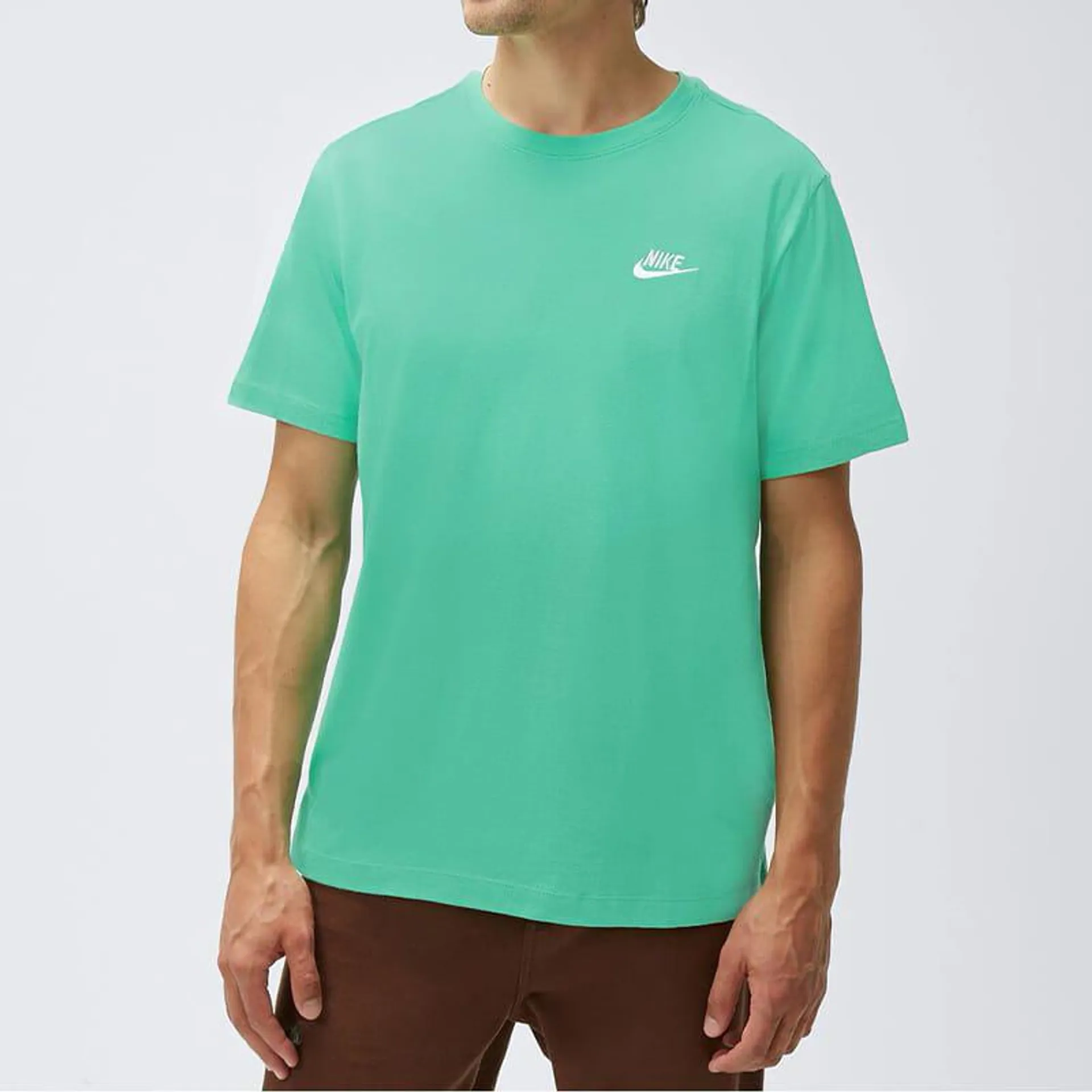 Camiseta Nike Casual Hombre Sportwear Club Tee Verde