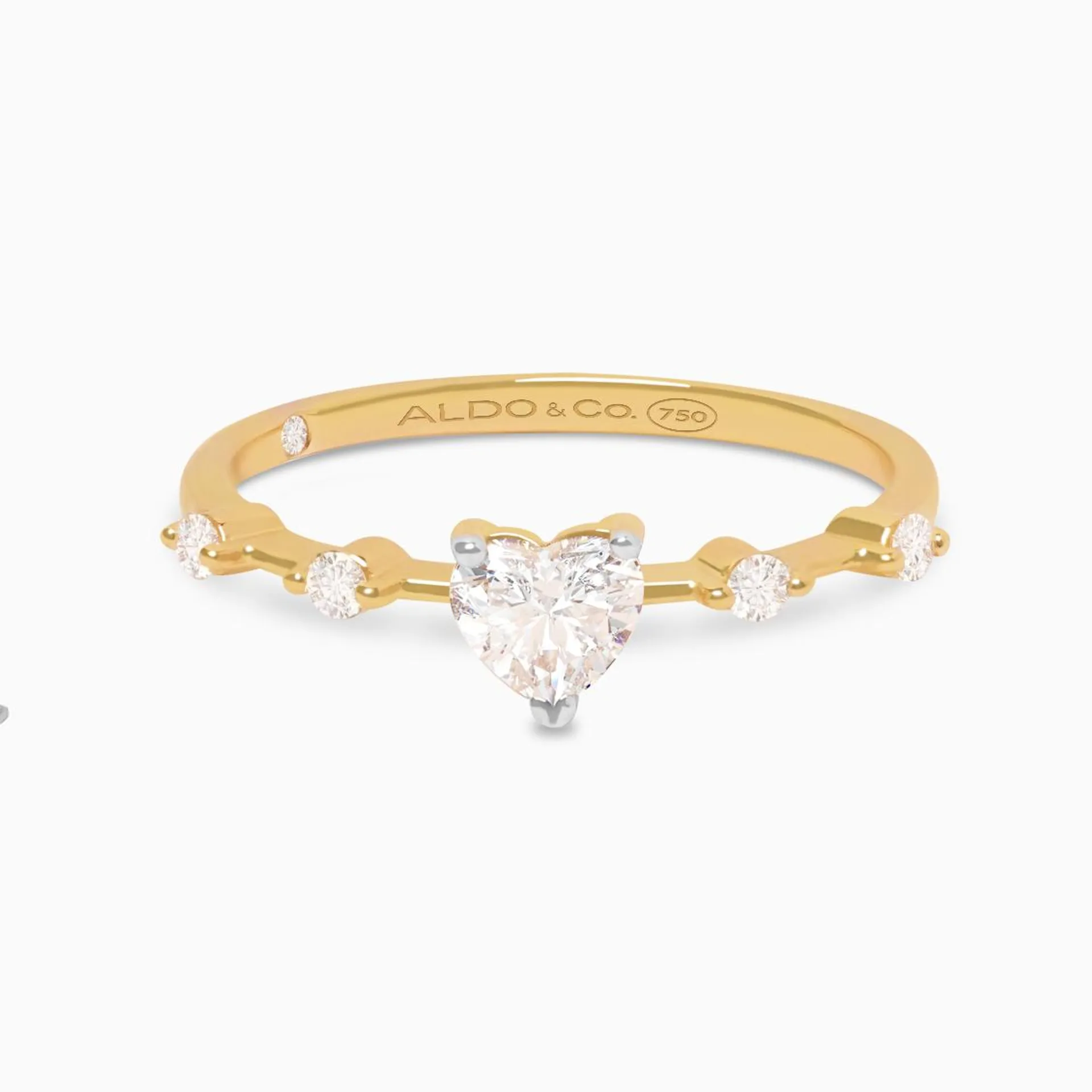 Anillo de Compromiso en oro amarillo de 18K con brillante corazón