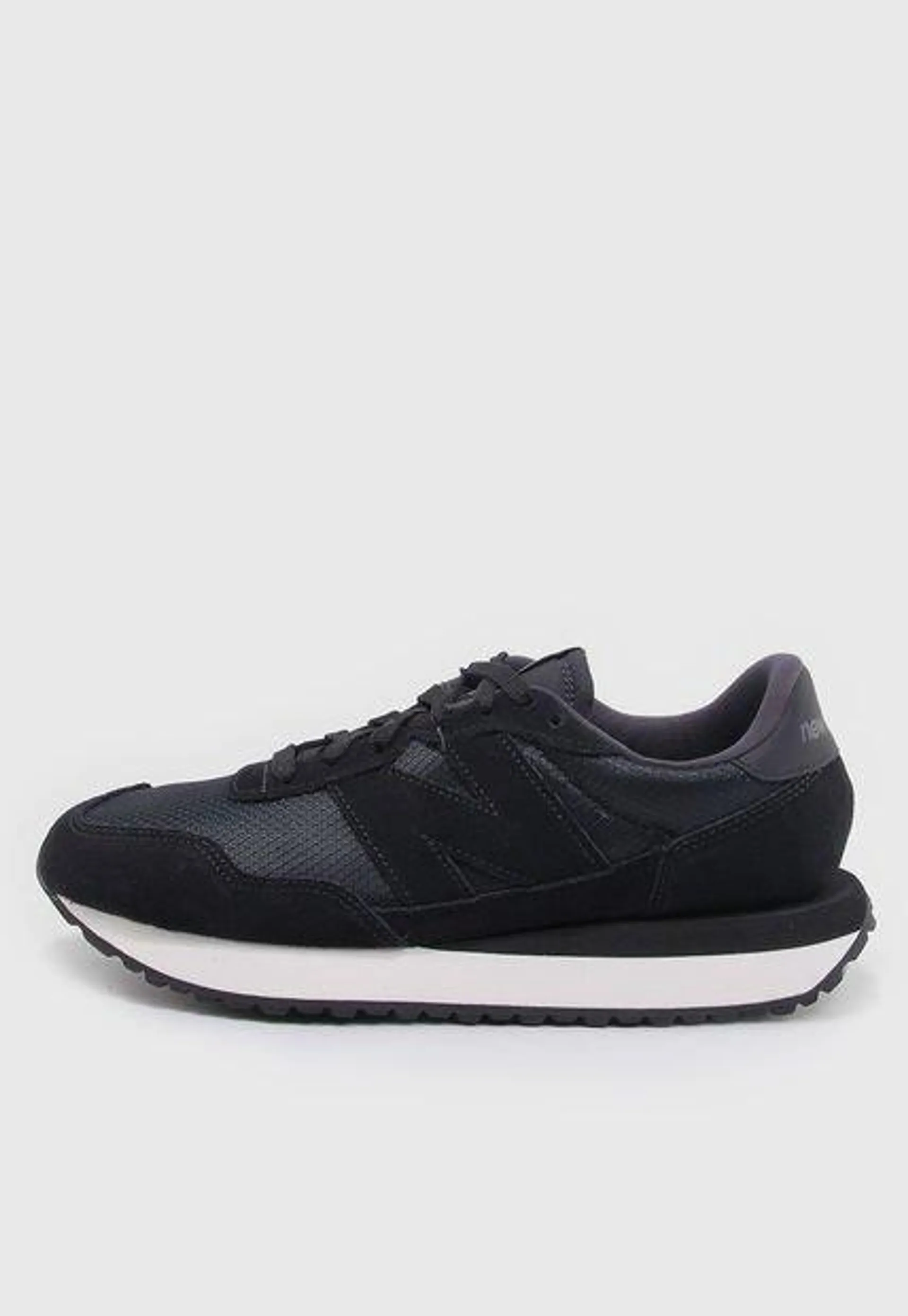 Tenis Lifestyle Negro-Blanco-Gris New Balance 237