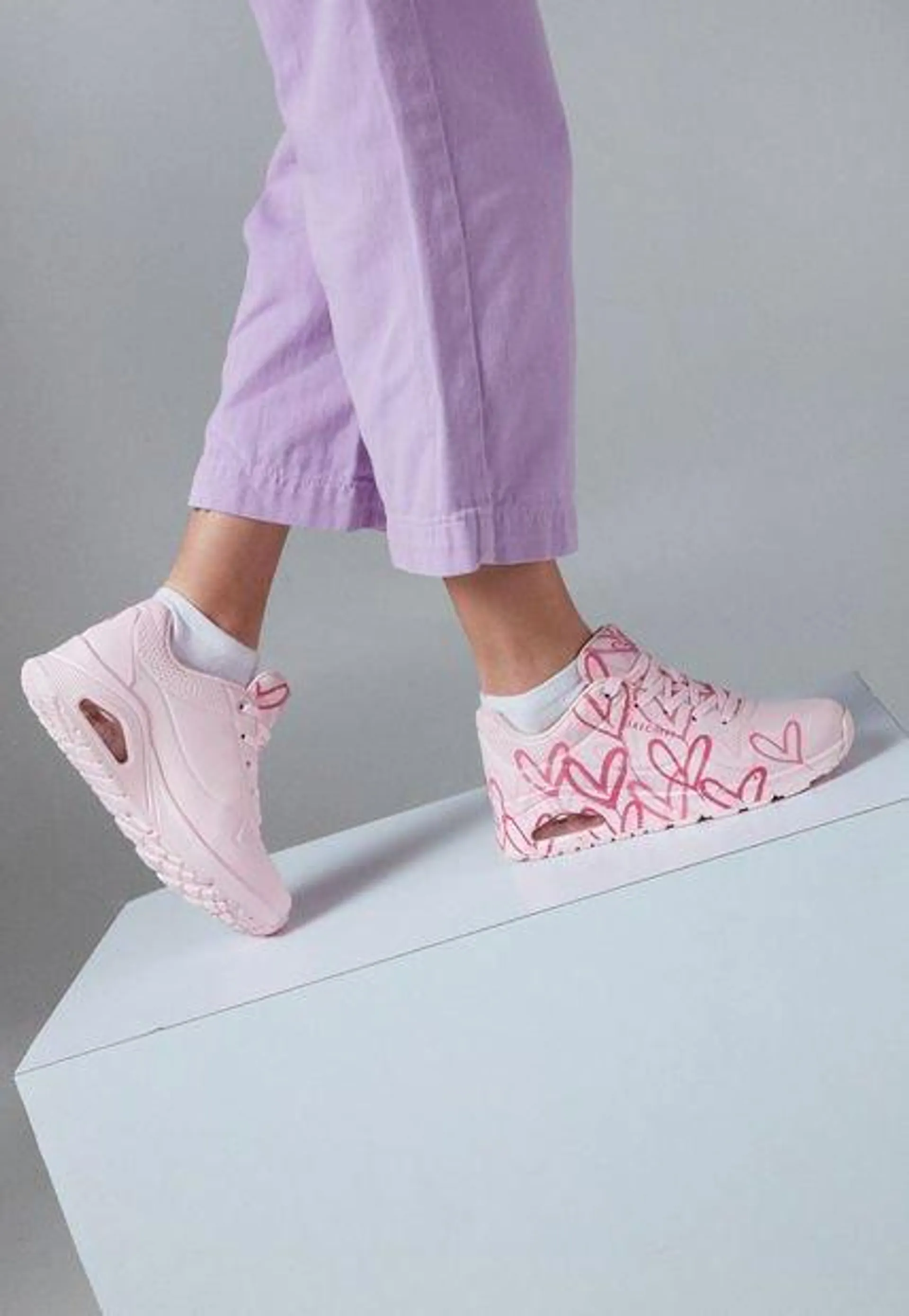 Tenis Lifestyle Palo Rosa-Fucsia Skechers Uno-Spread The Love