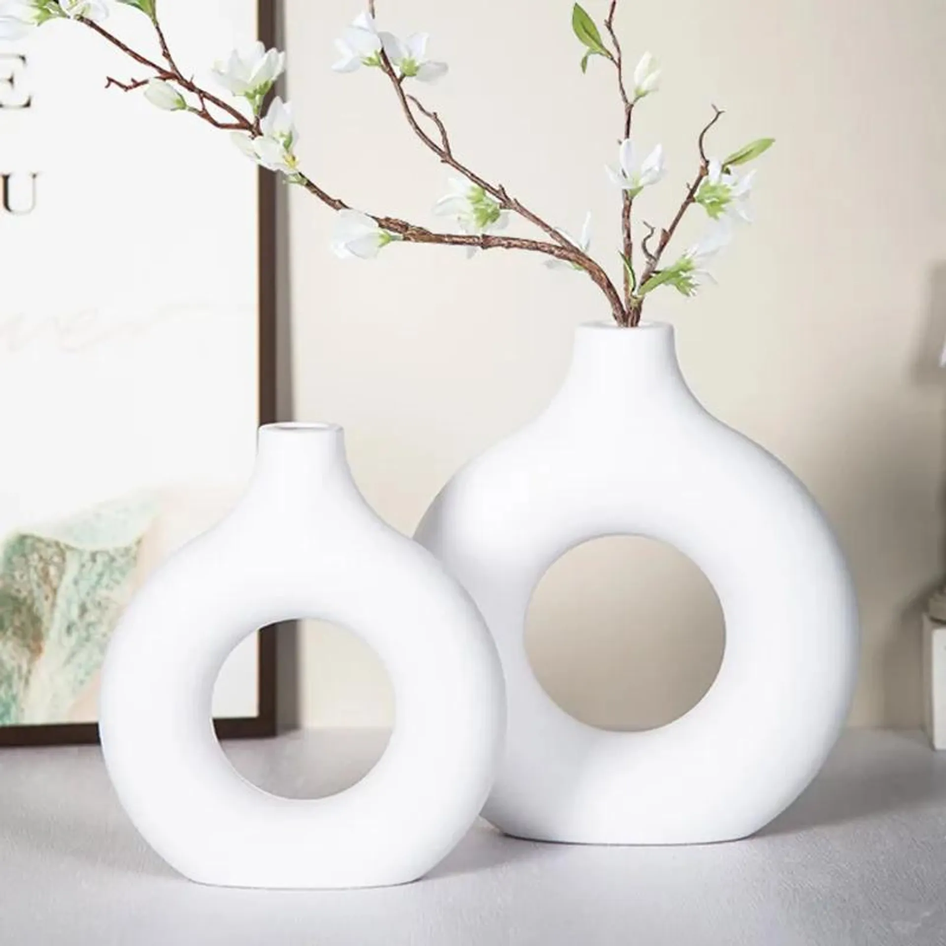 Creative Circle White Vase Imitation Ceramic Decorative Vase Nordic Home Decoration Crafts Vase Table Desktop Ornaments Gift