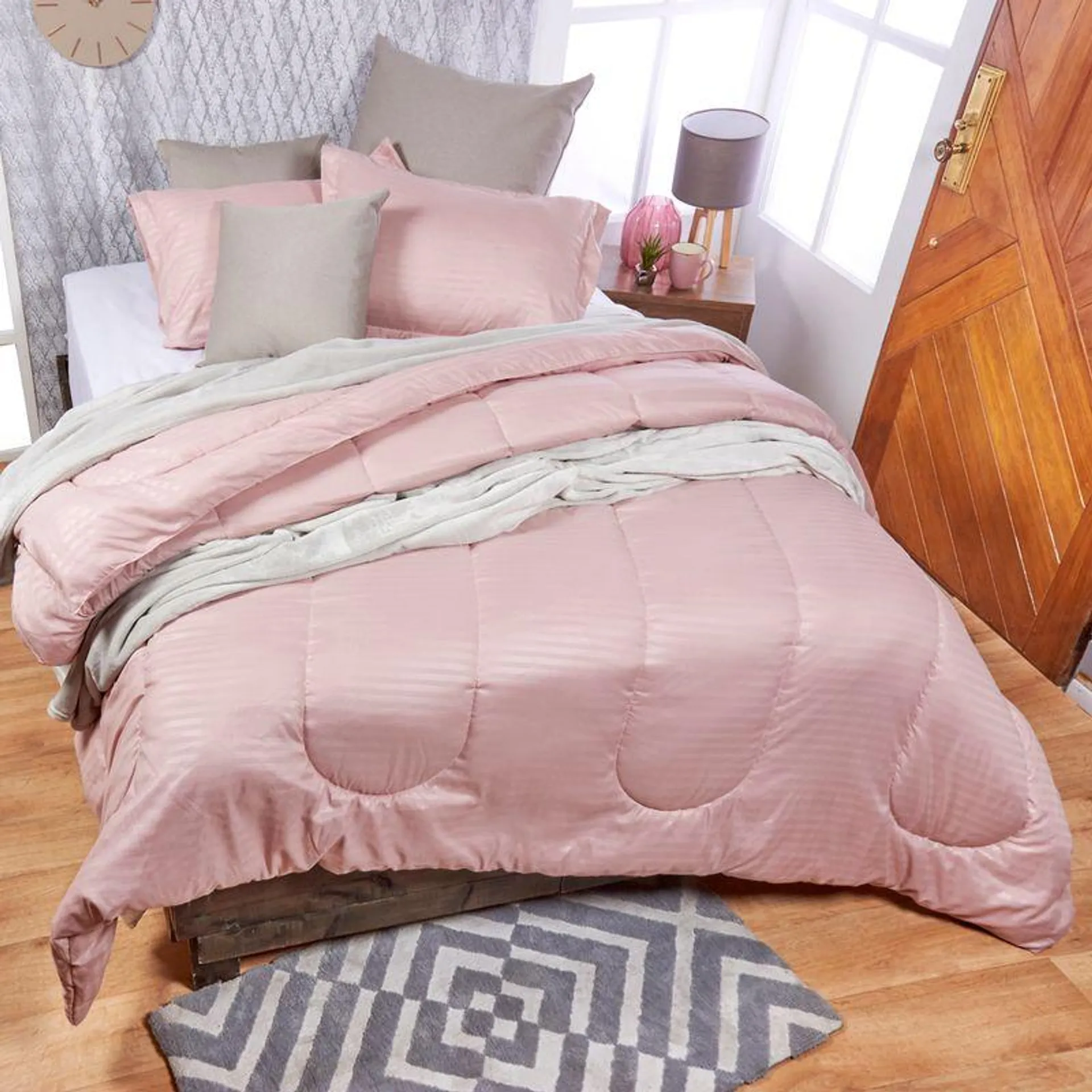 Plumón más fundón para almohada en tela embosada rosa plata