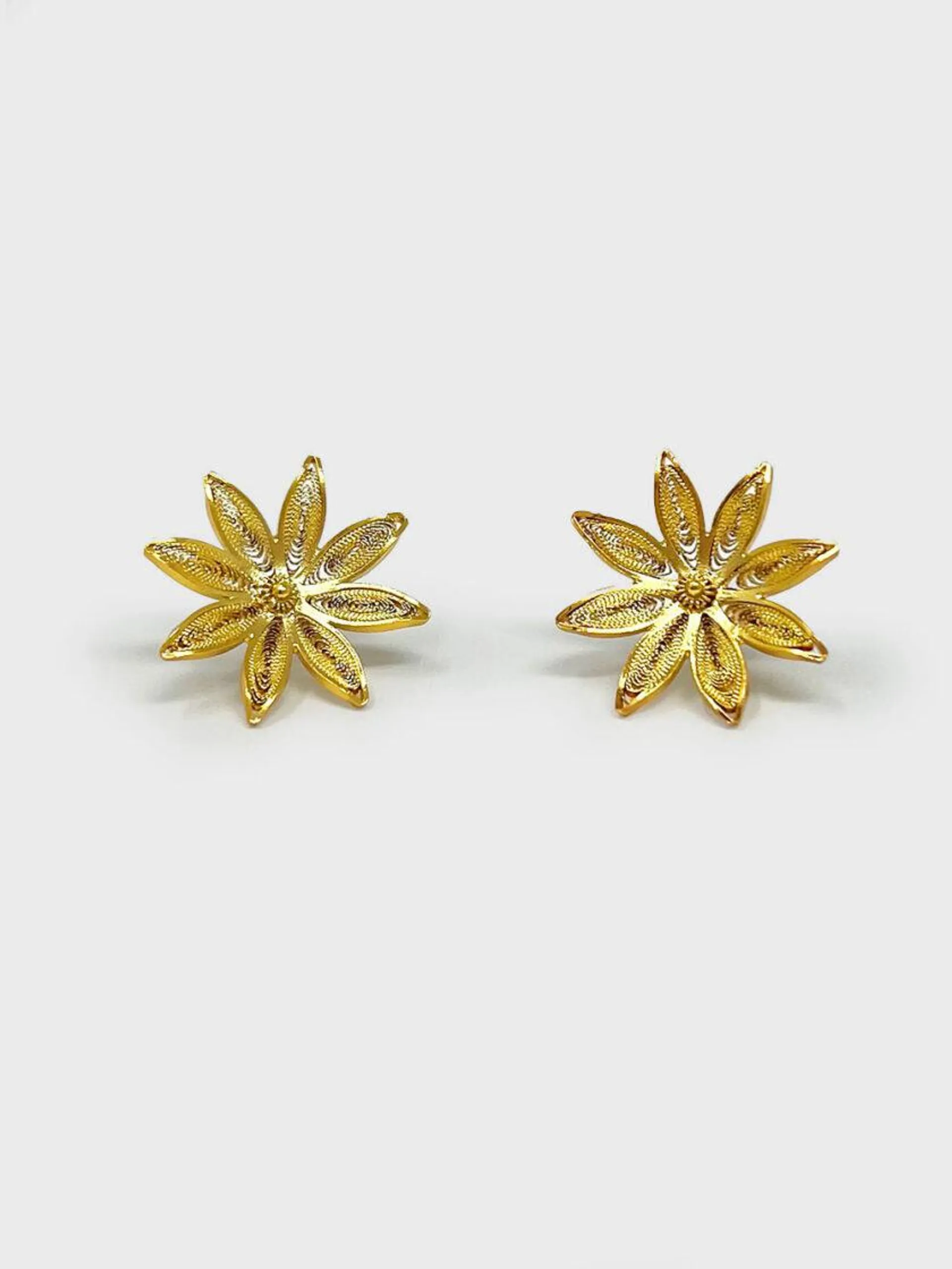 Aretes flor chirosa